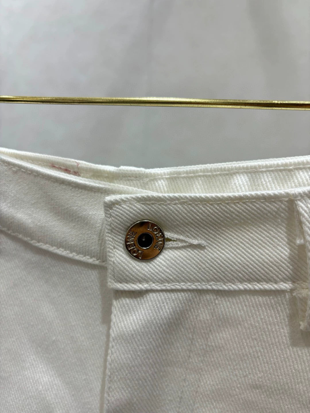 LO 25 Washed denim shorts
