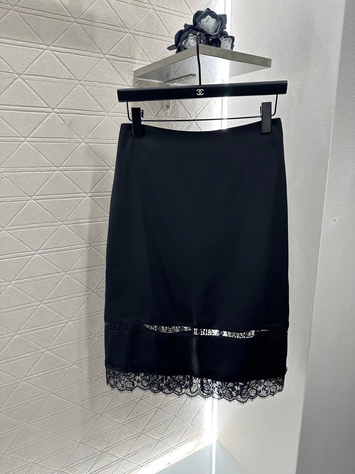 C 25 Accordion Lace Pleated Shirt and Skirt Set