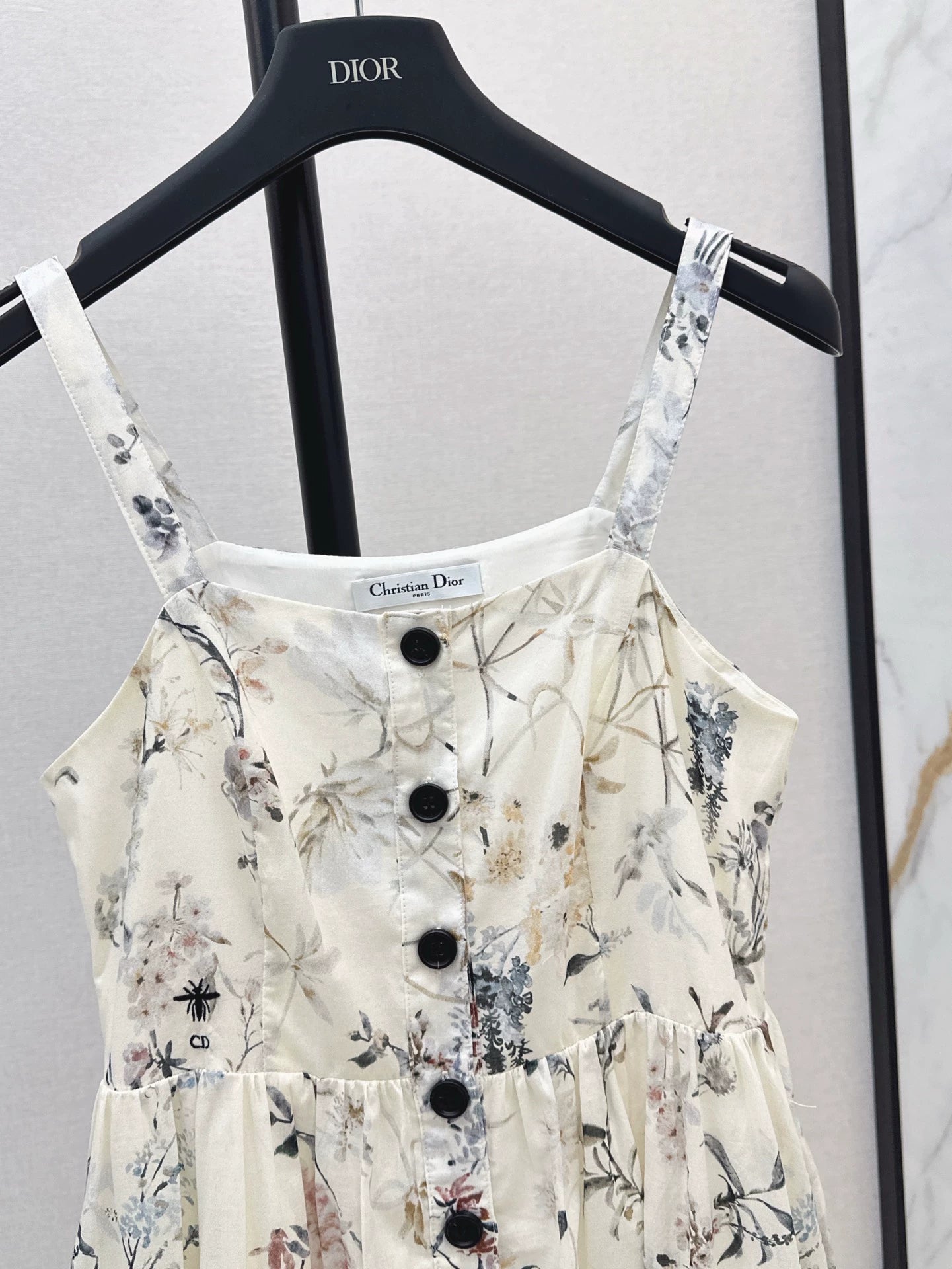 D 25 Spring and Summer New Printed Halter Dresses