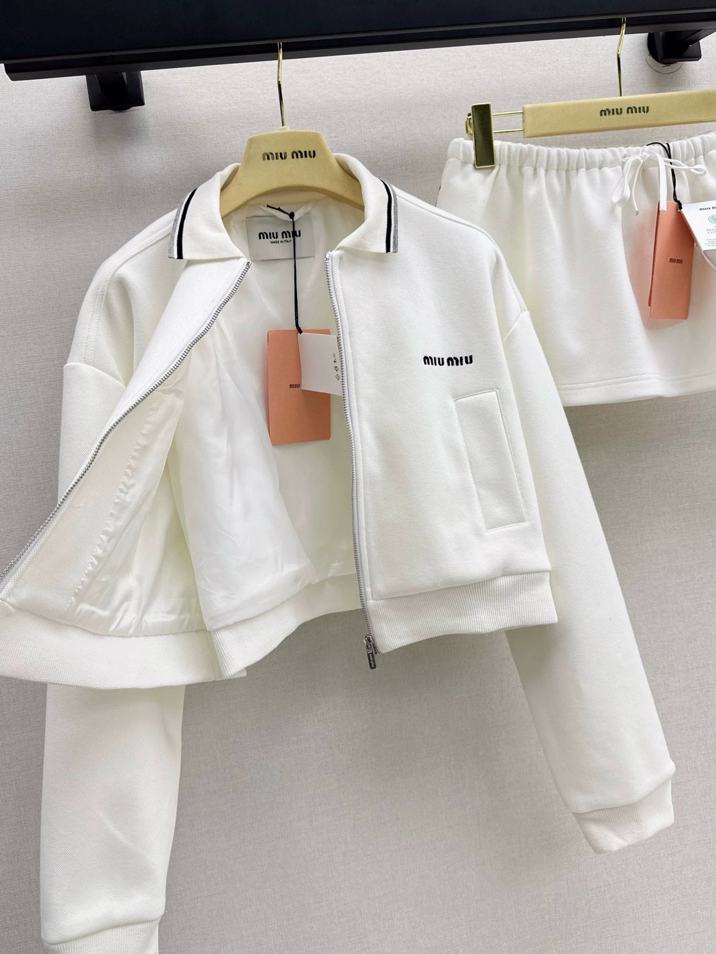 M 25 Lapel Jacket + Half Skirt