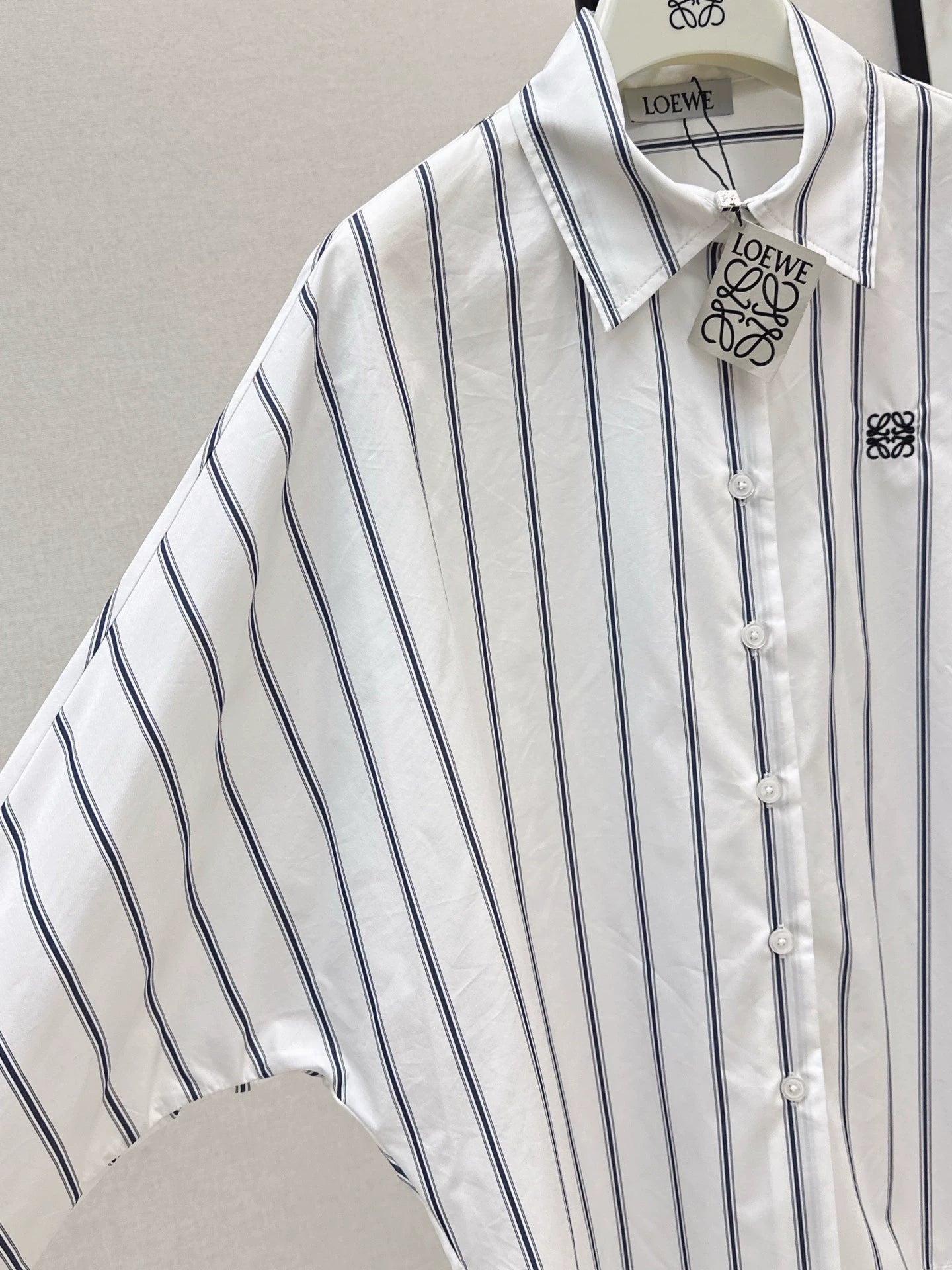 LO 25 Blue striped embroidered batwing sleeve shirt
