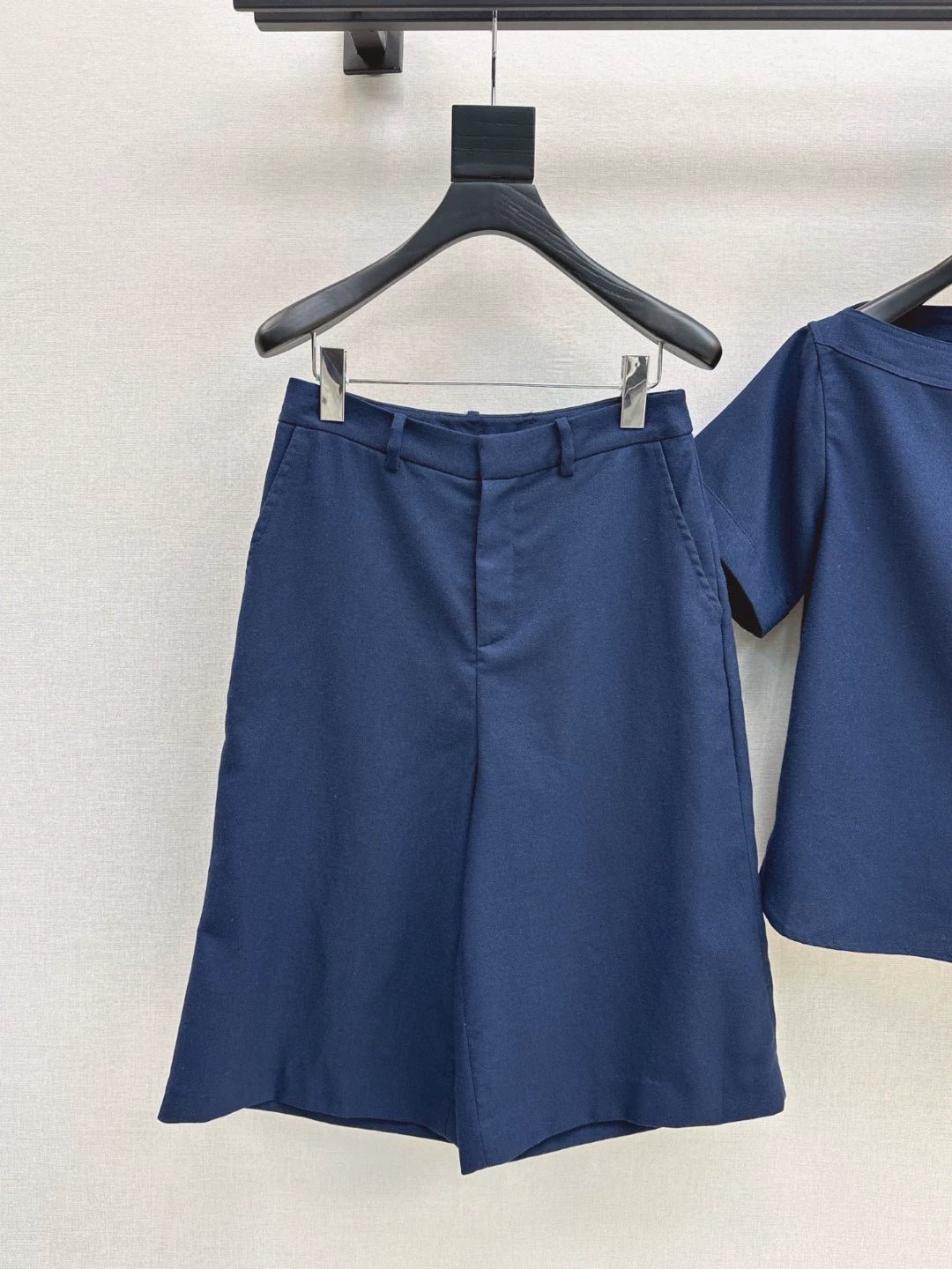 Lor 25 One-Neck-Top + Hosen-Set