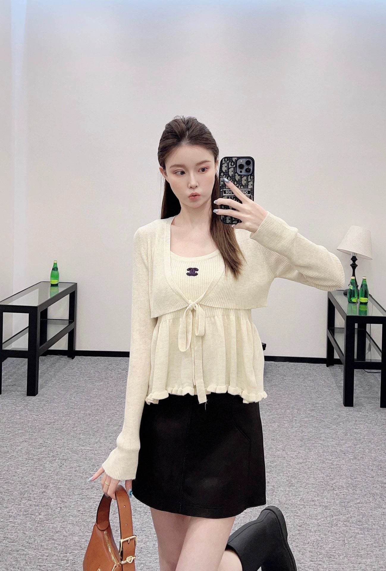 C 25 Two-piece suspender knitted cardigan
