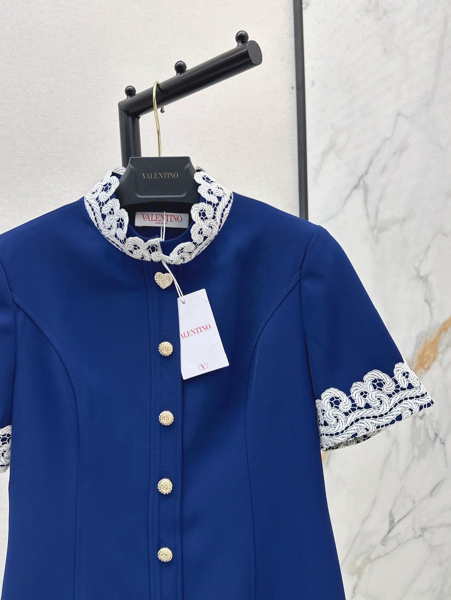 V 25 new style stand-up collar lace dress
