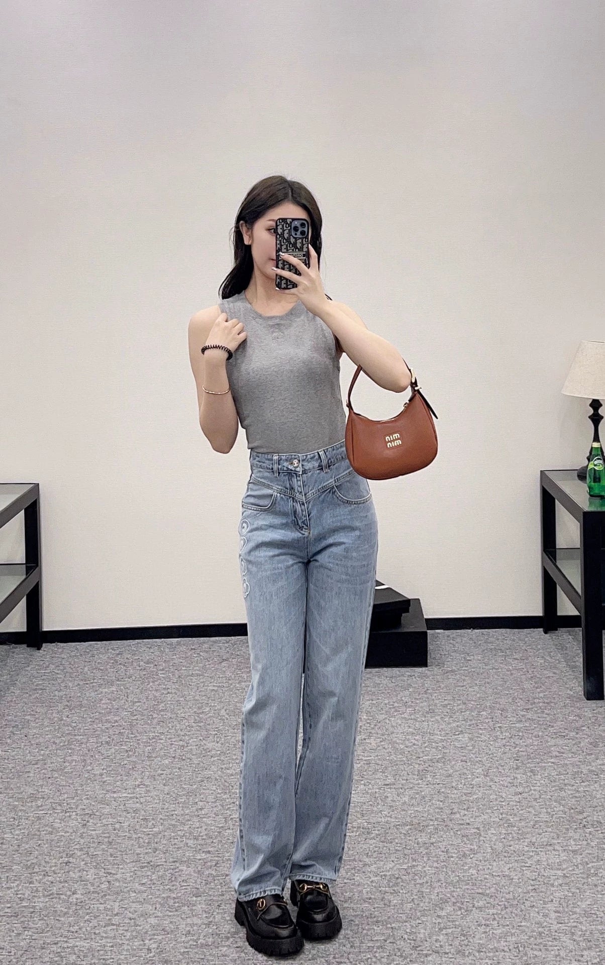 C 25High waist washed denim straight pants