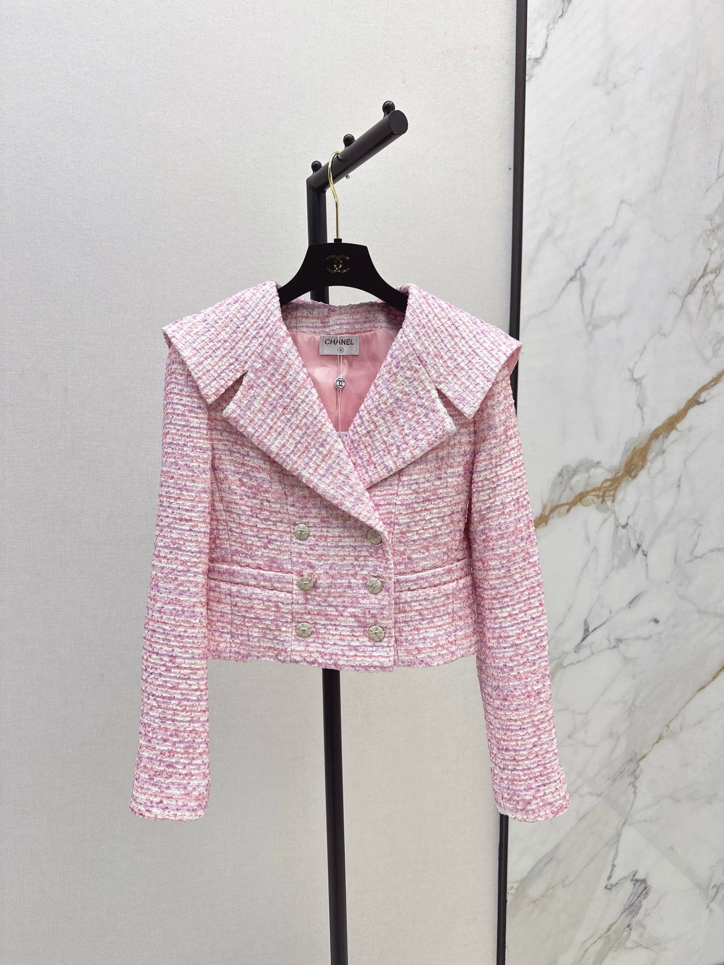 C 25fw Pink lapel jacket
