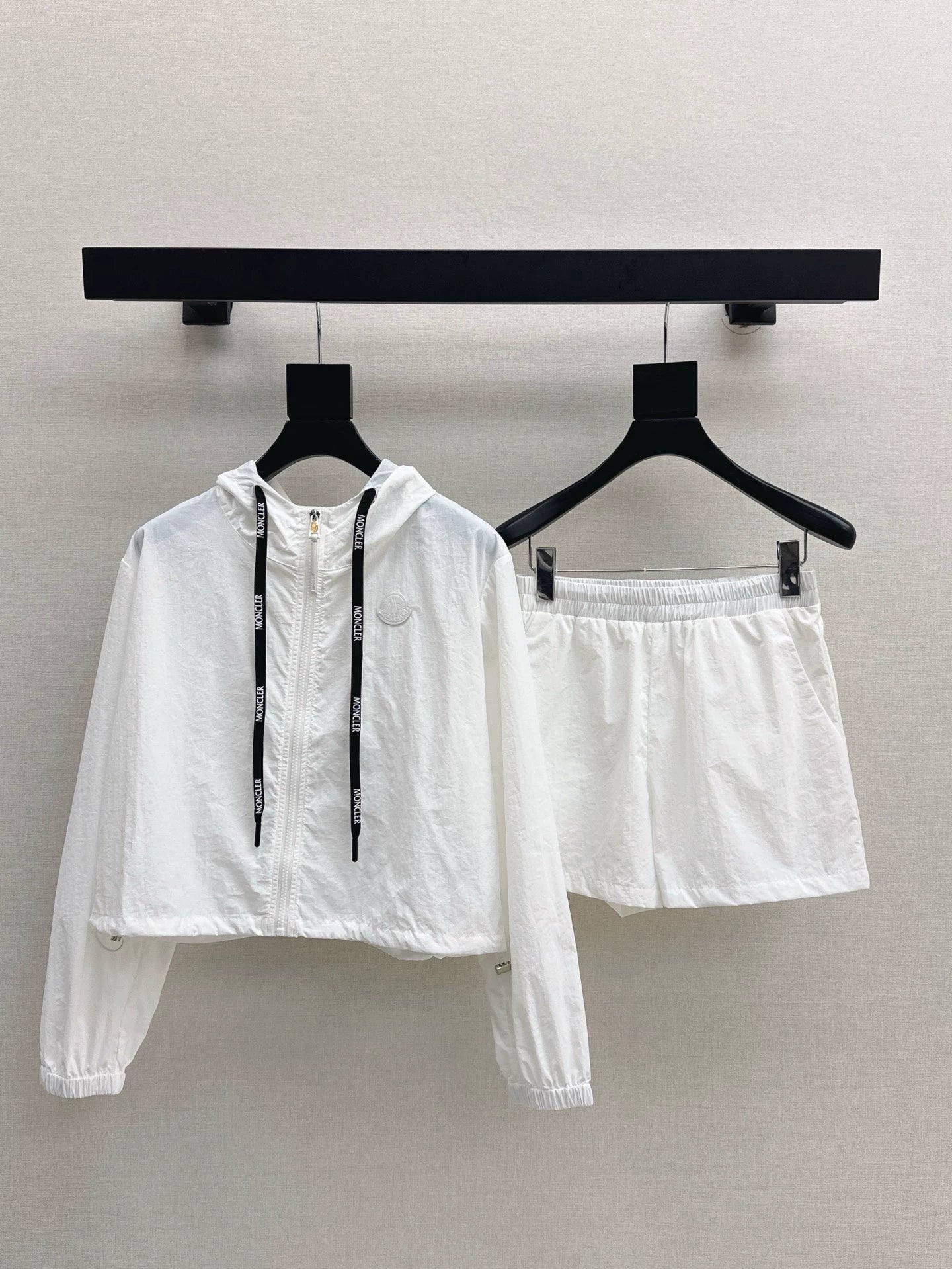 Mo 25 Spring/Summer New Sun Protection Set Hooded Jacket + Shorts(white black gray)