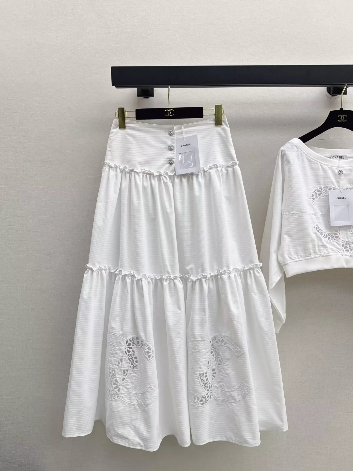 C 25 New holiday style hollow embroidery long sleeve + skirt set