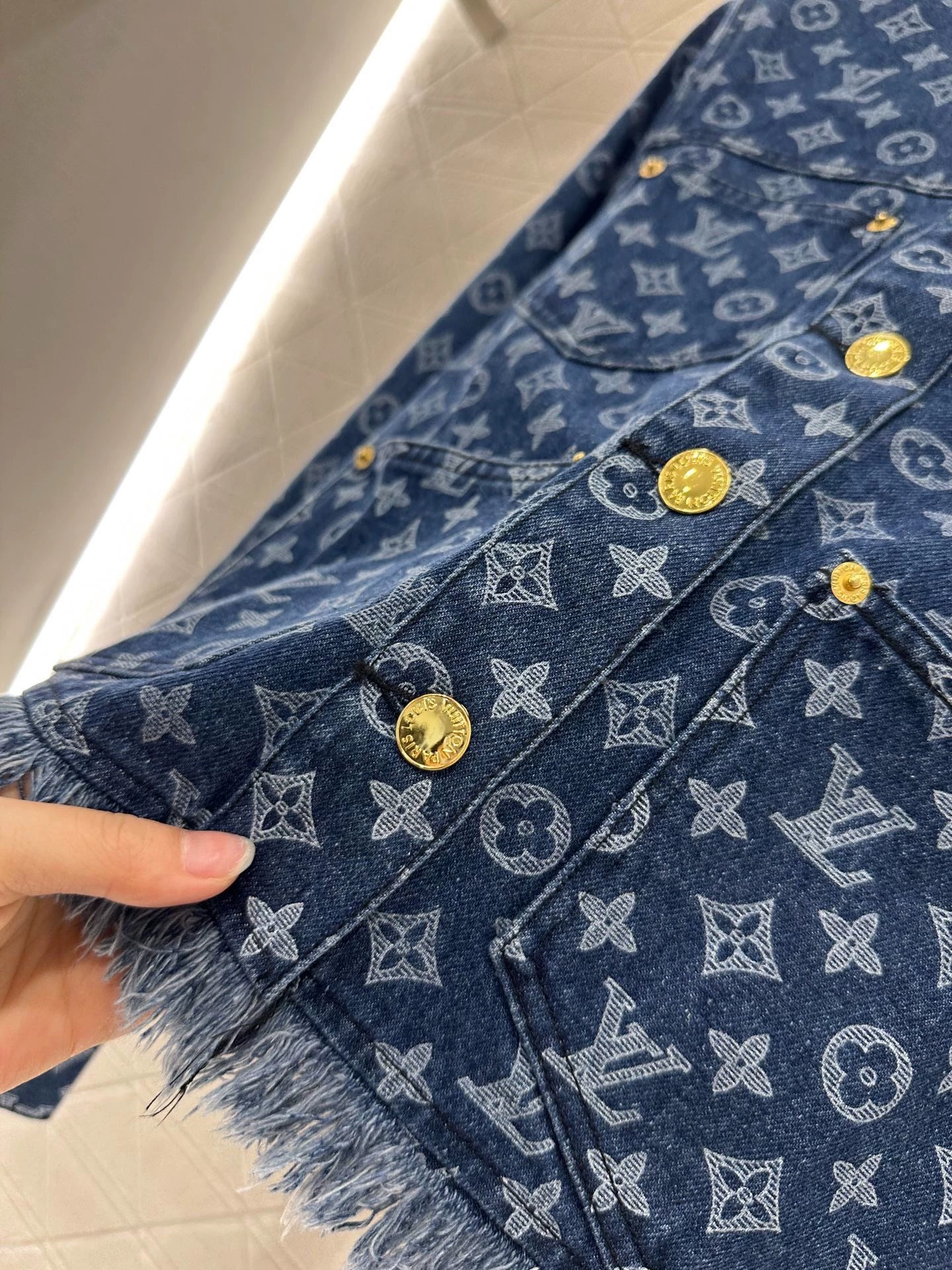 L 25 Jacquard denim jacket and shorts set