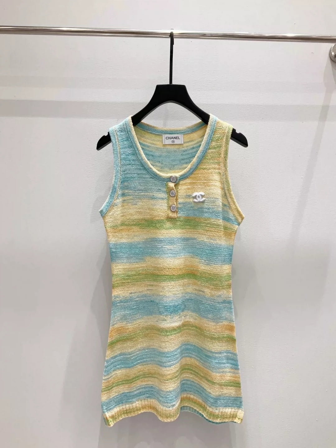 C 25 New gradient-colored dyed yarn vest dress