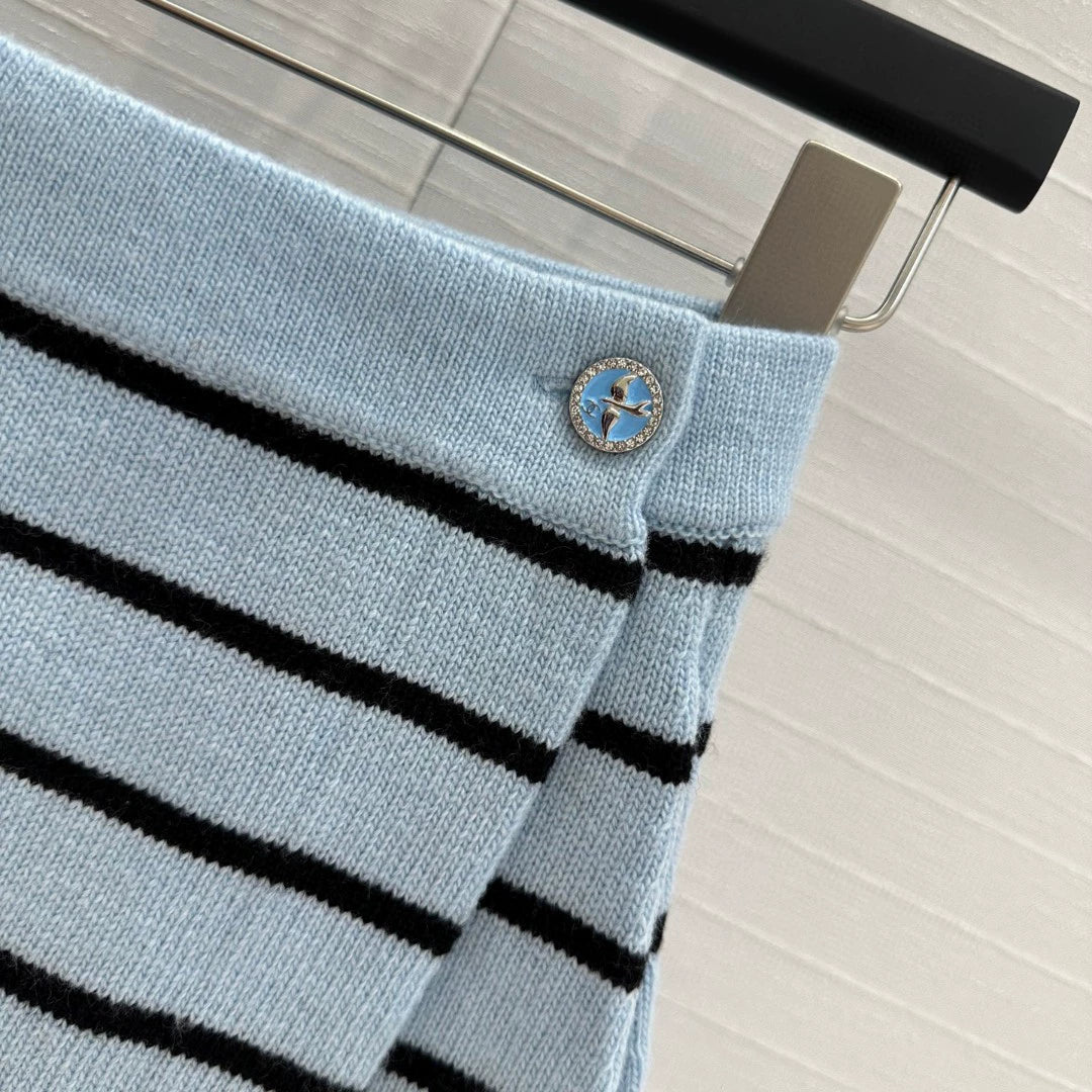 C 25 New Blue Stripe Knit Dress Pants