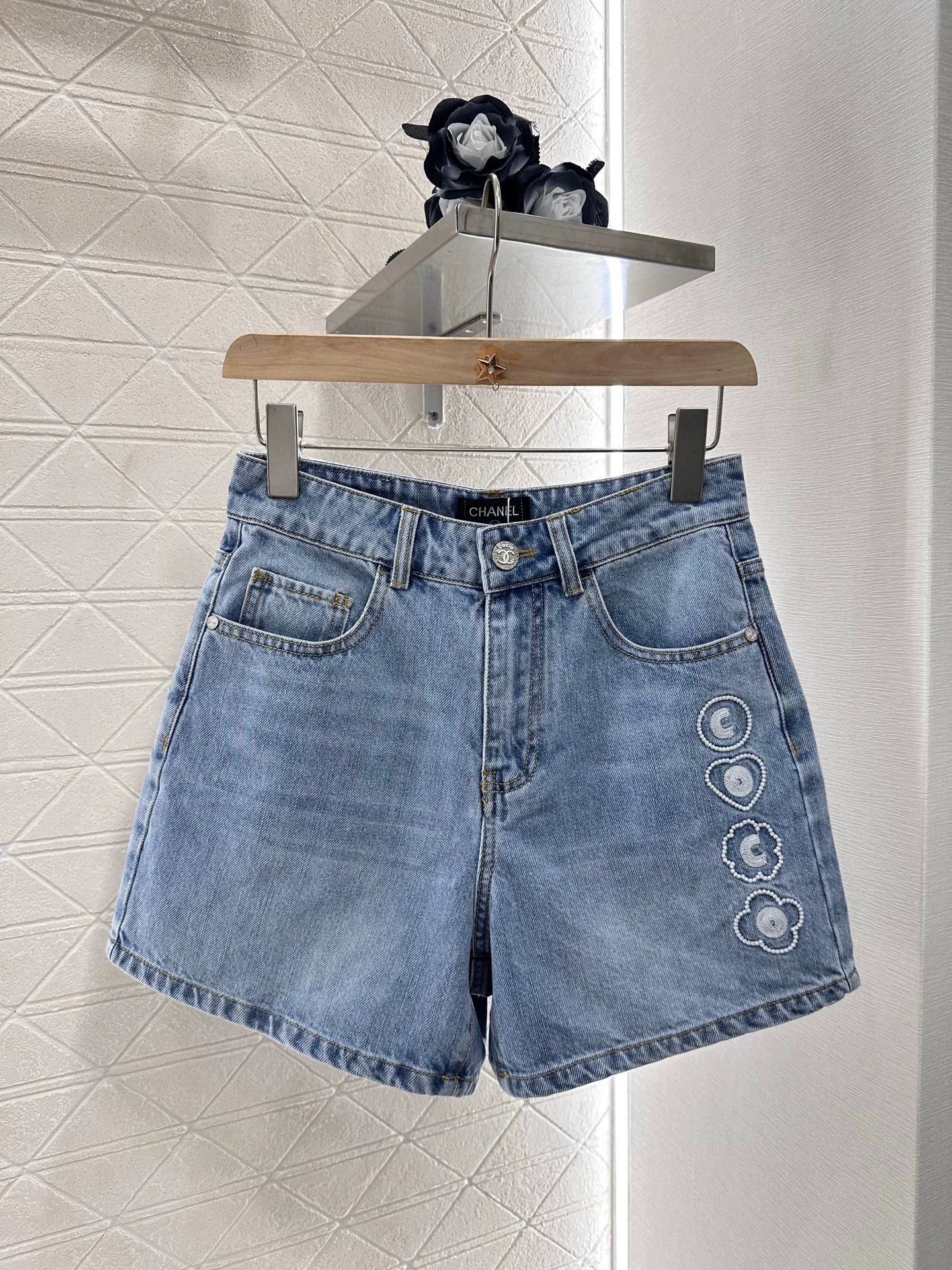 C 25 High waist washed denim shorts