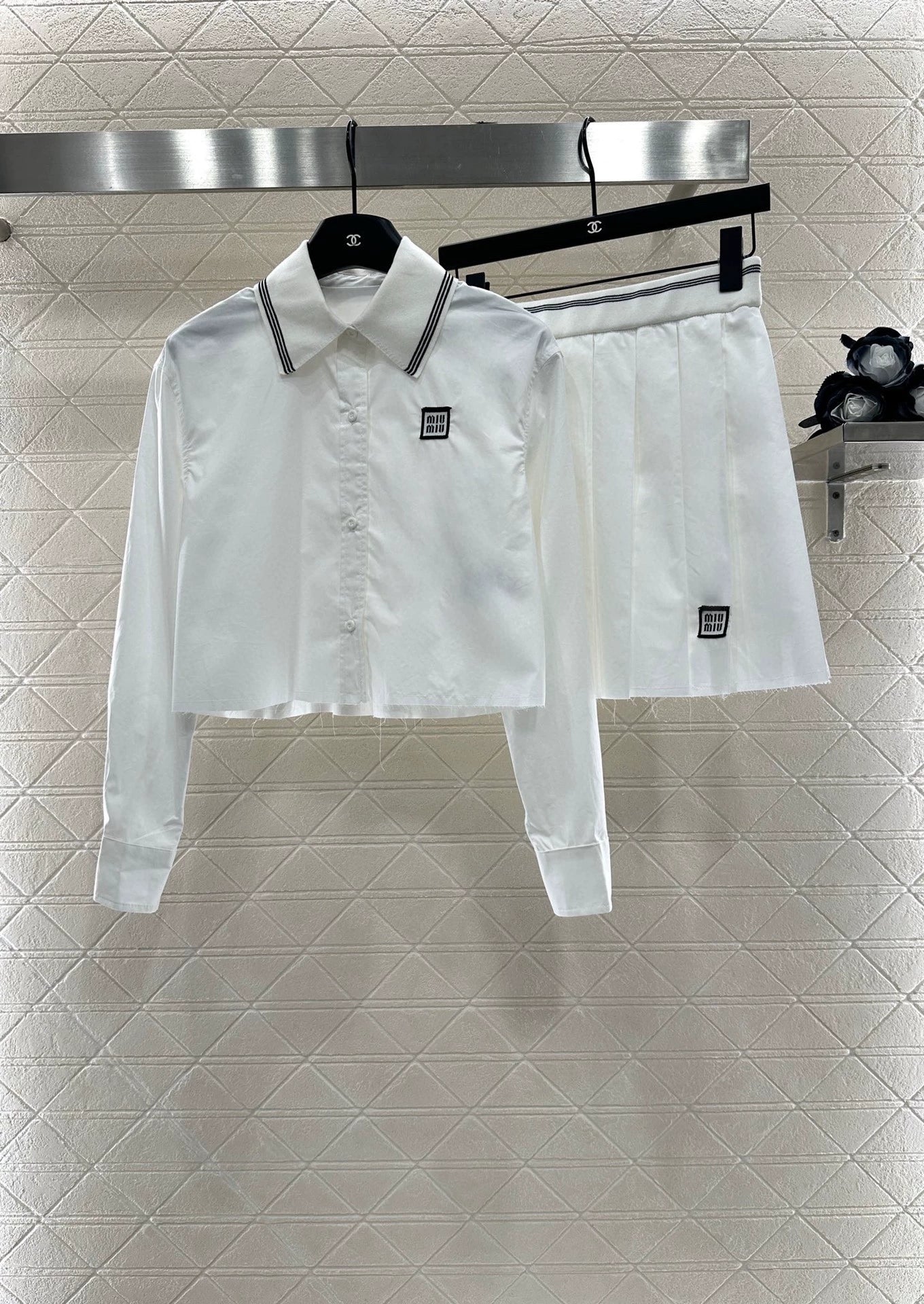 2025 Early Autumn New Arrival Short Shirt Pleated Short Skirt Suit