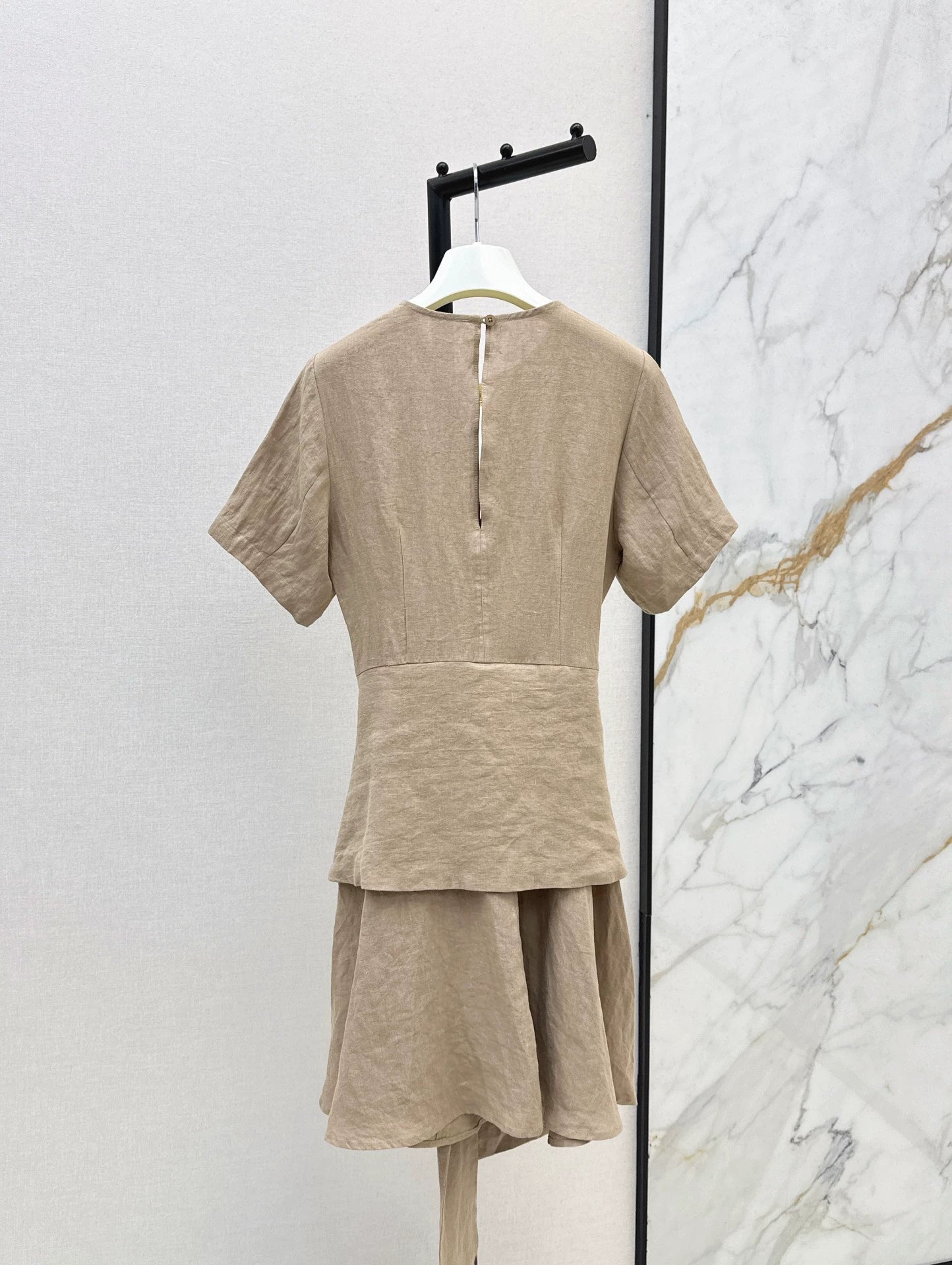 Lo 25Ss Spring/Summer French-inspired short-sleeved linen dress