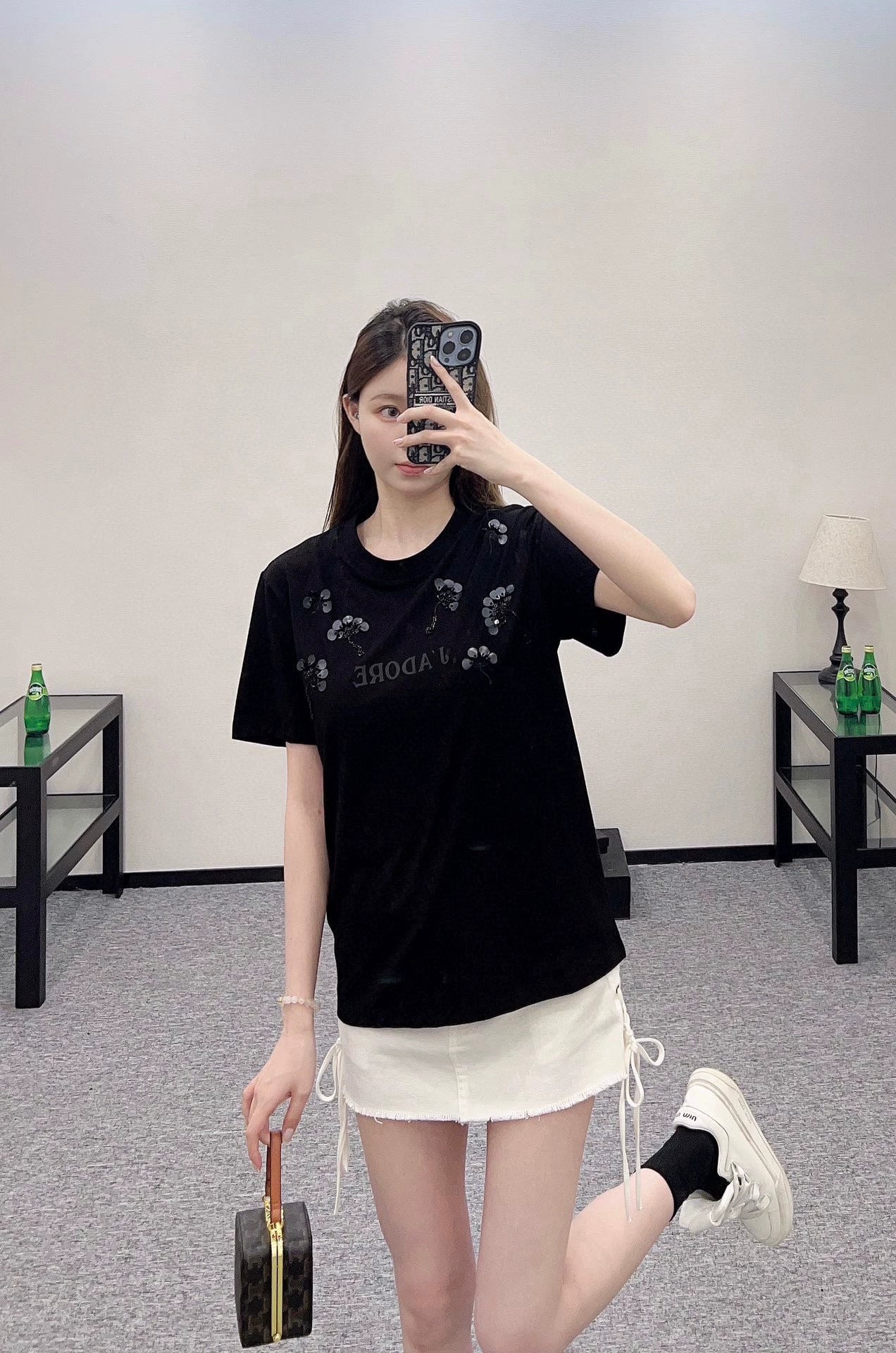 D 25 Heavy Duty Beaded Round Neck Short Sleeve T-Shirt (Black White Pink)