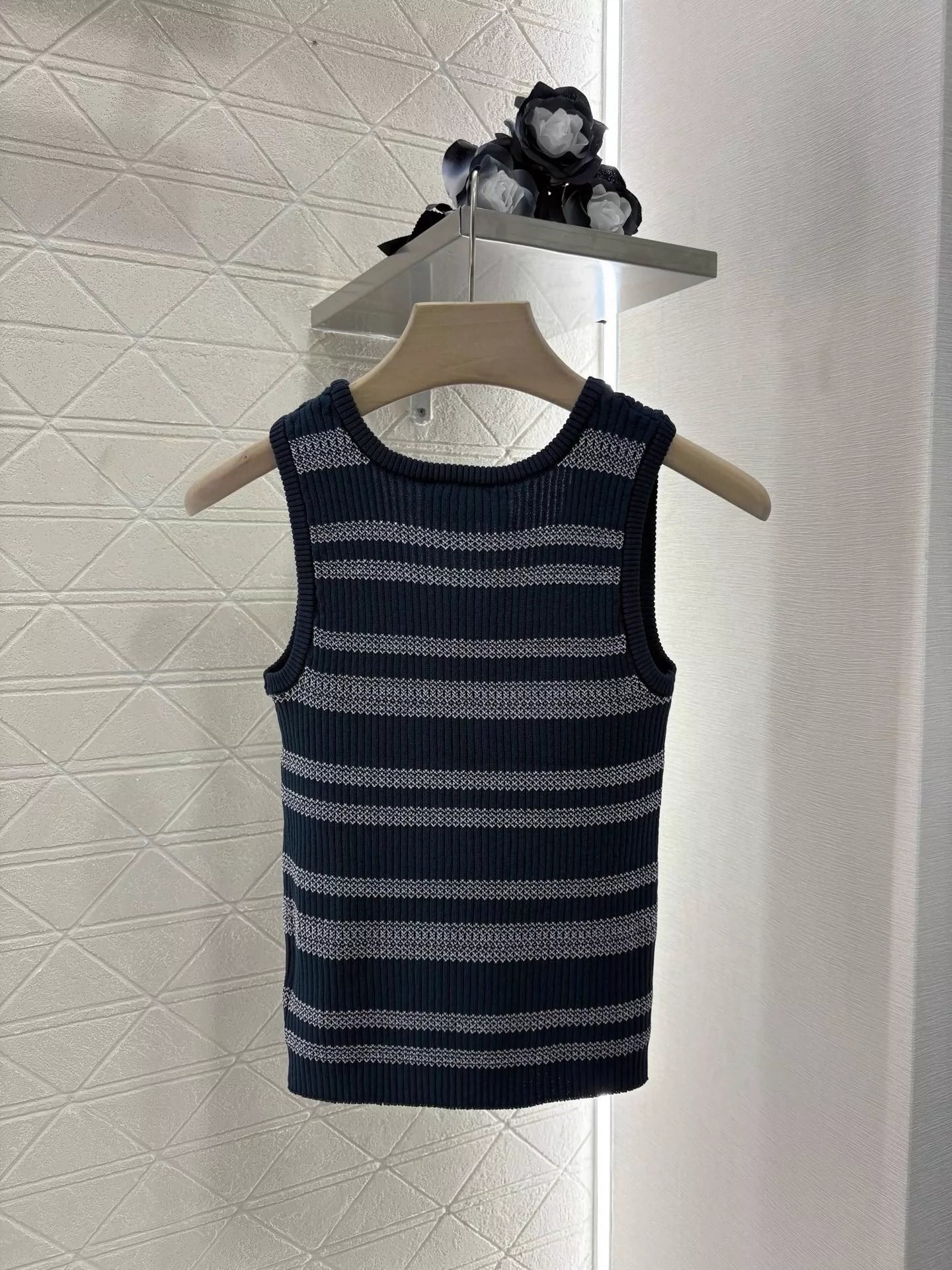 C 25 spring and summer new Striped knitted undershirt
