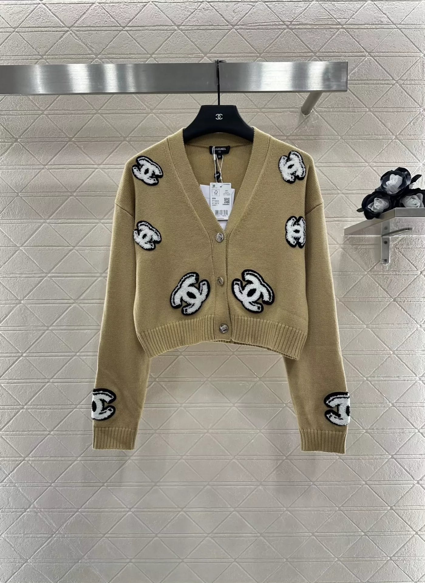 C 25 Fashion logo knitted cardigan