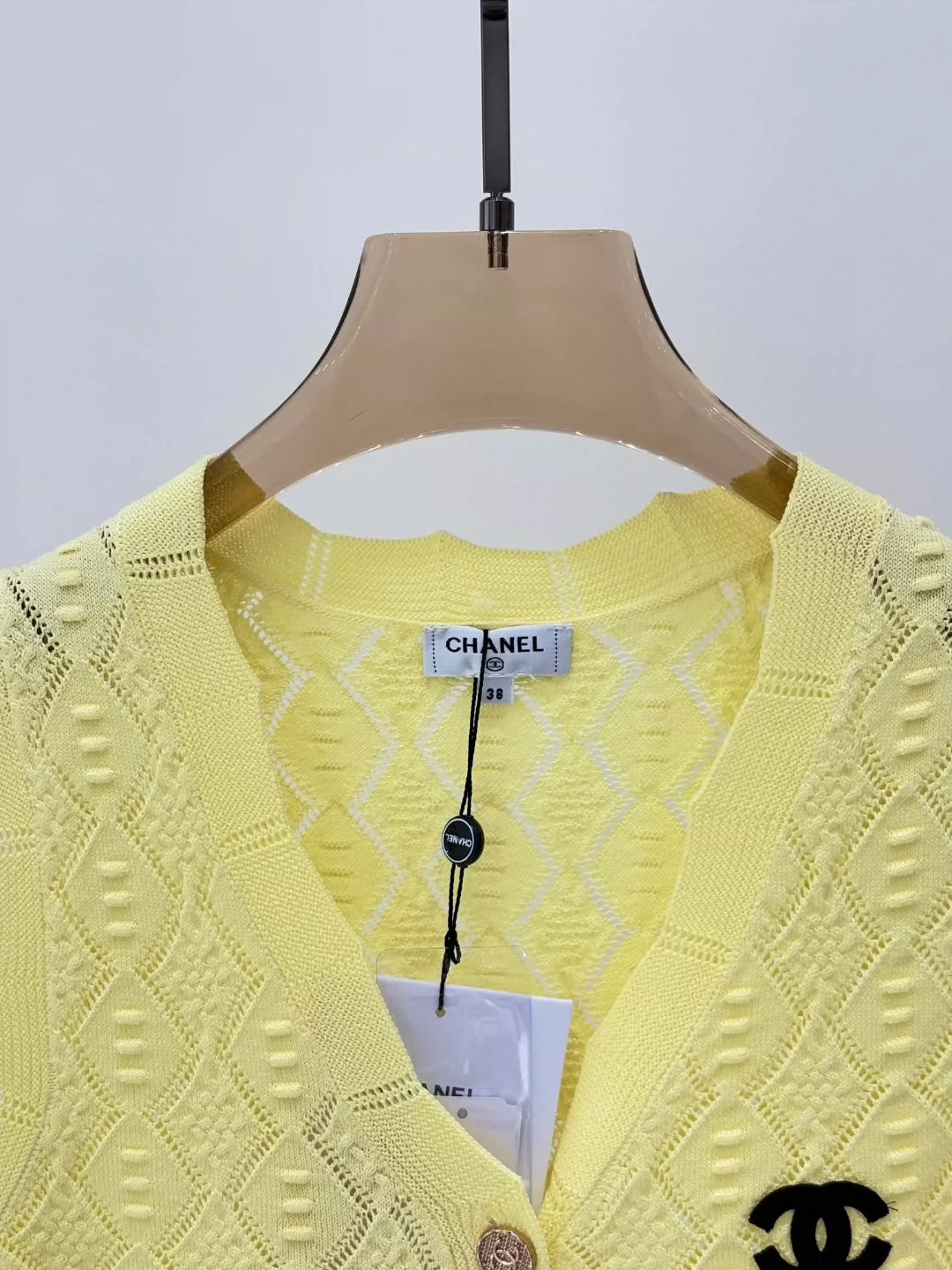 C 25 Summer new V-neck letter logo patch letter logo diamond button knitted vest