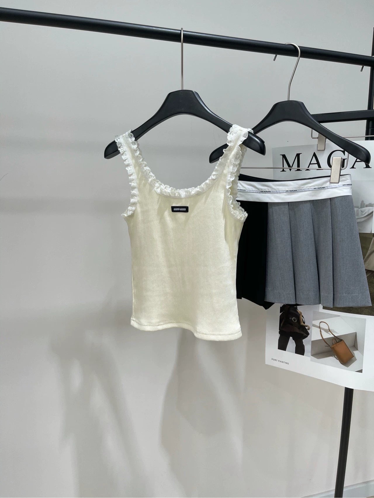 M 25 Apricot lace vest