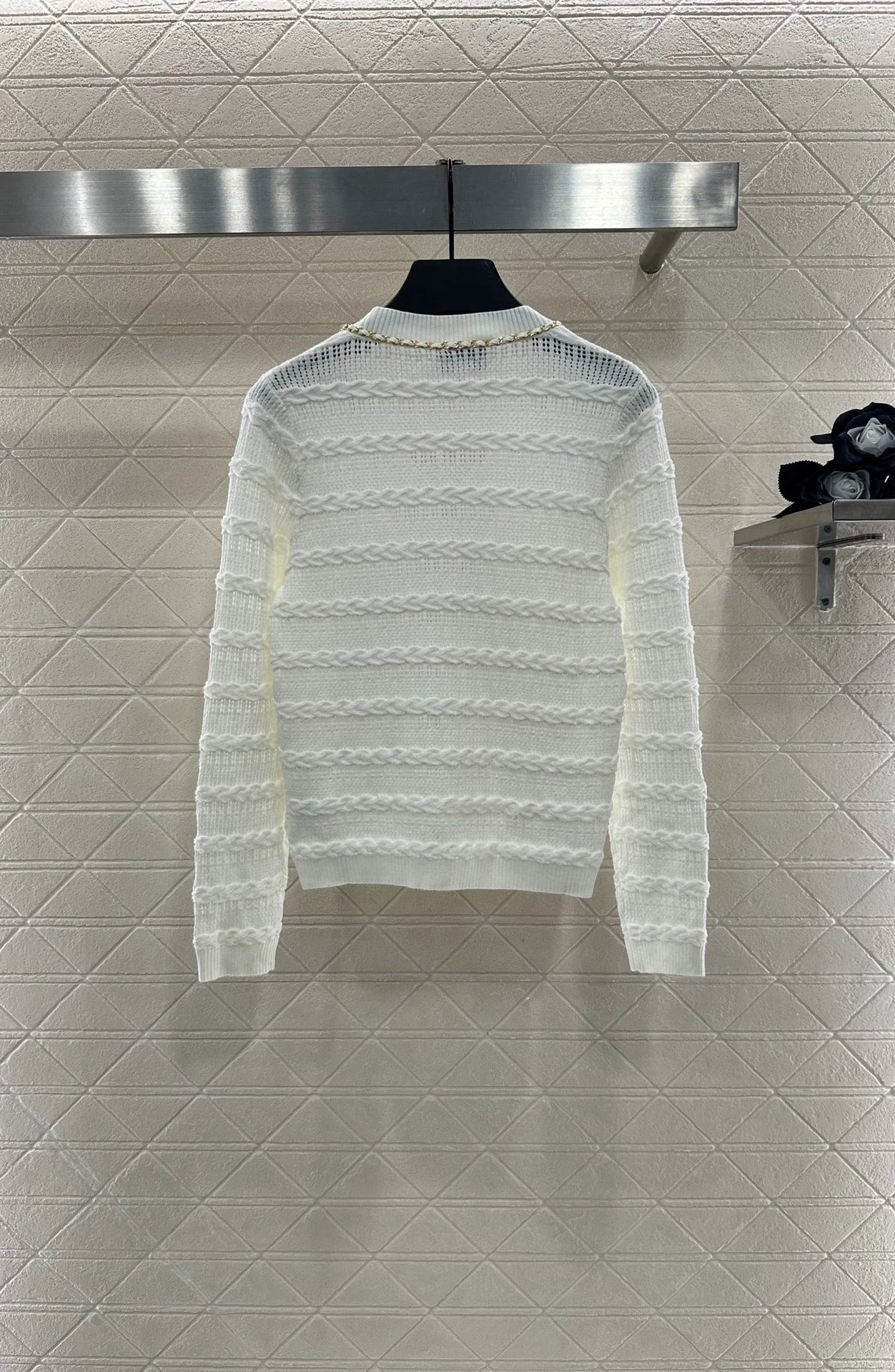 C 25 Cable-knit cardigan