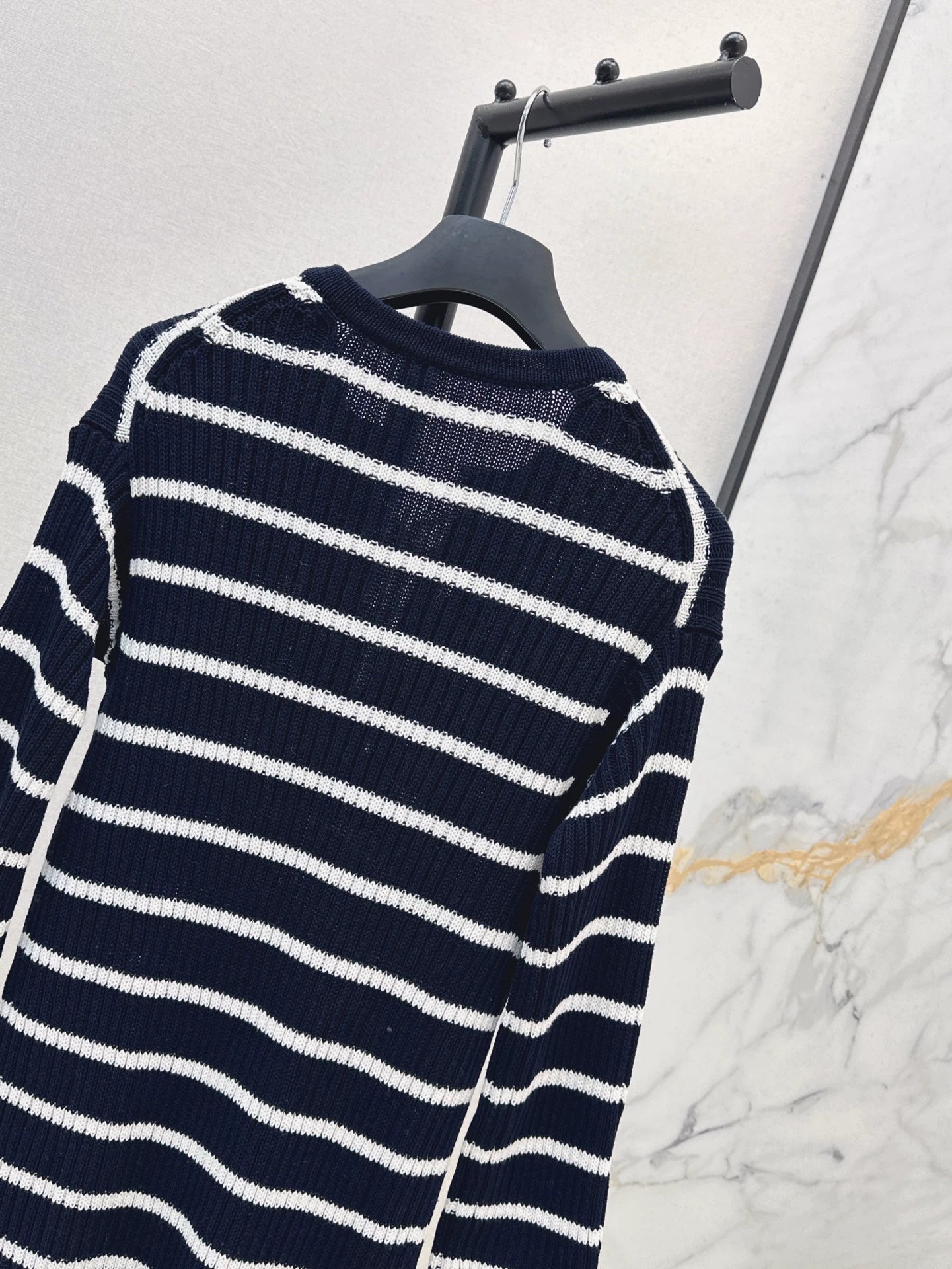 D 25 Early Autumn New Tie Striped Knitted Dress