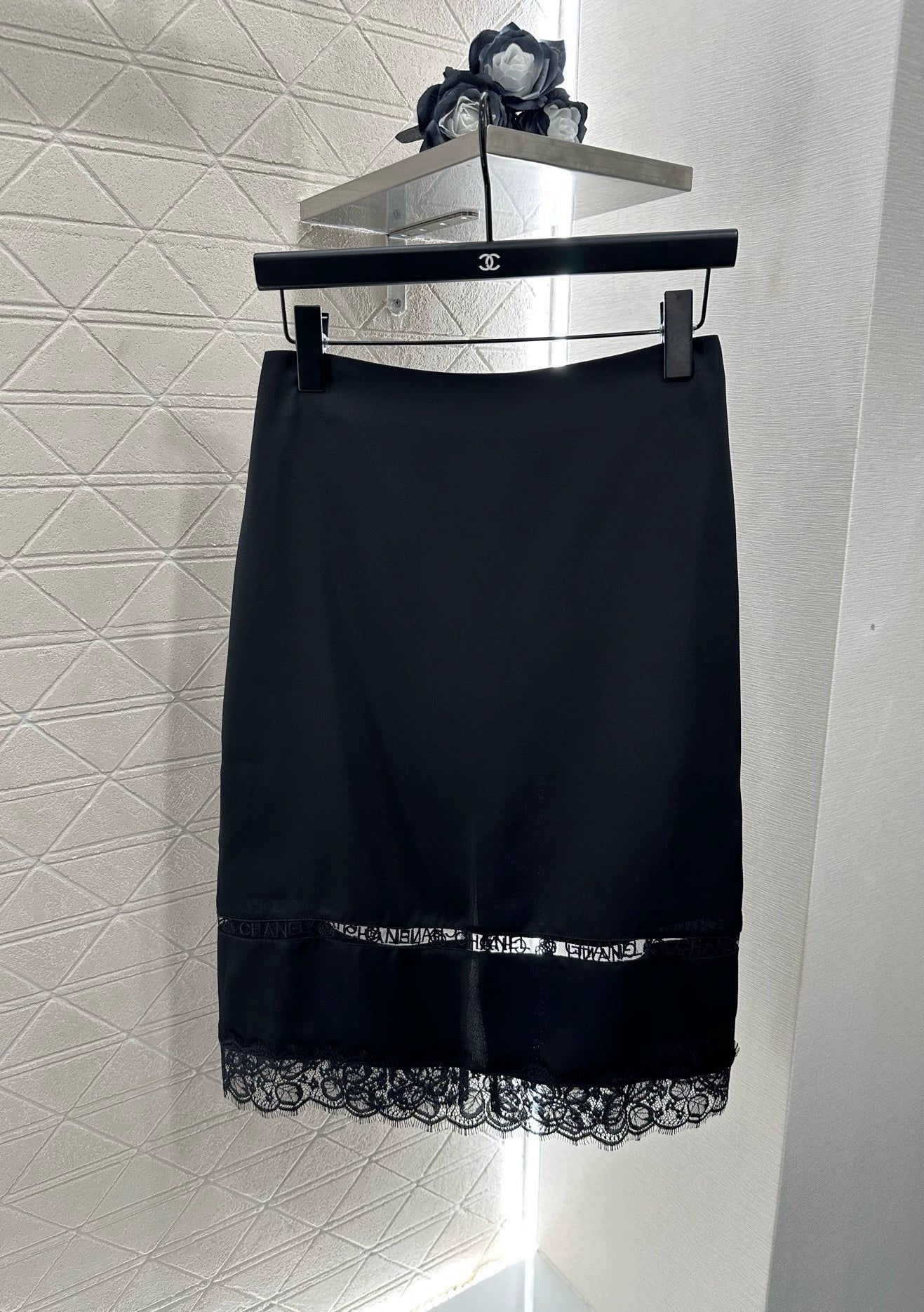 C 25 Lace Embroidered Skirt