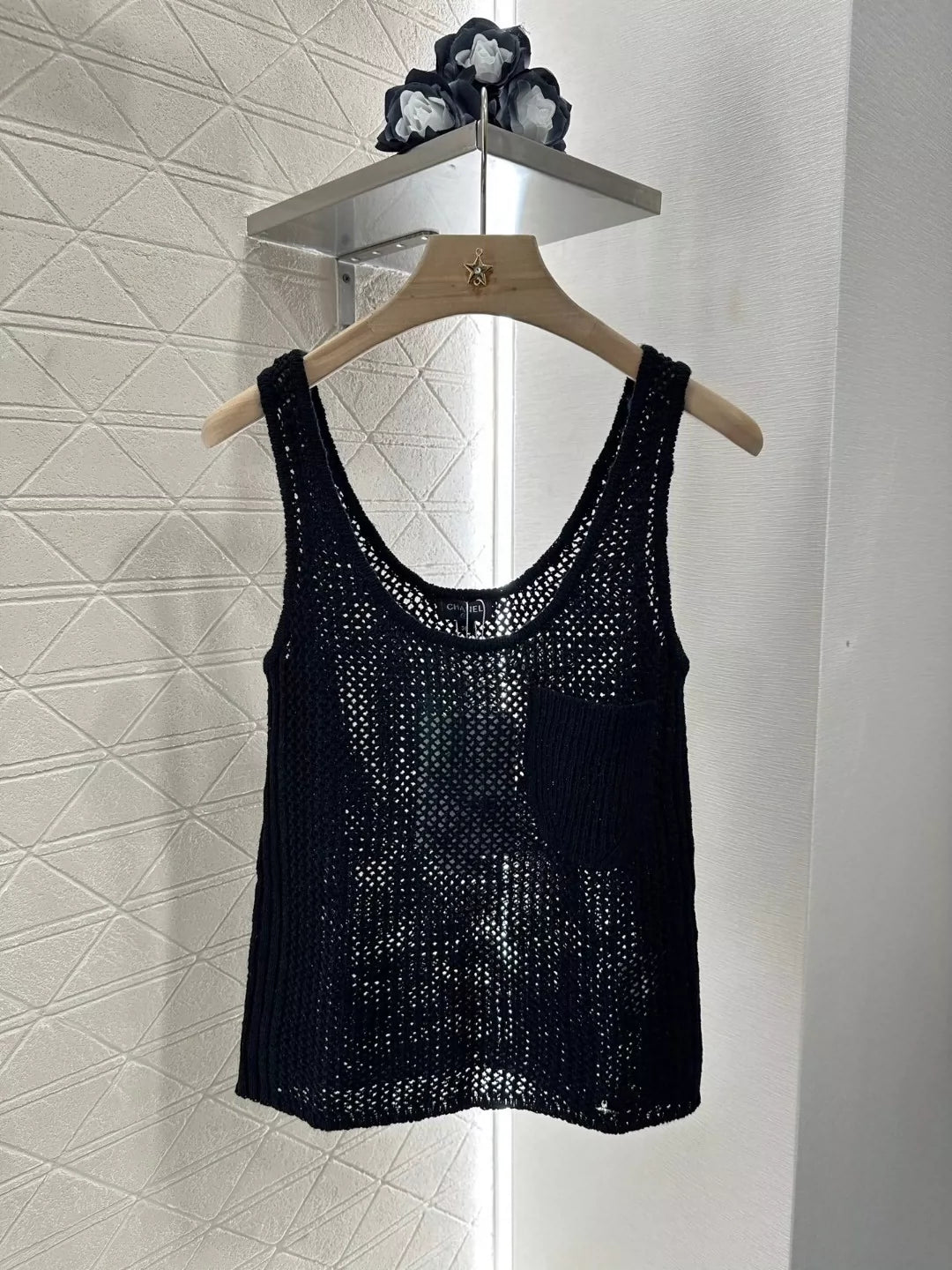 C 25 Spring/Summer New Cutout Pocket Knit Vest