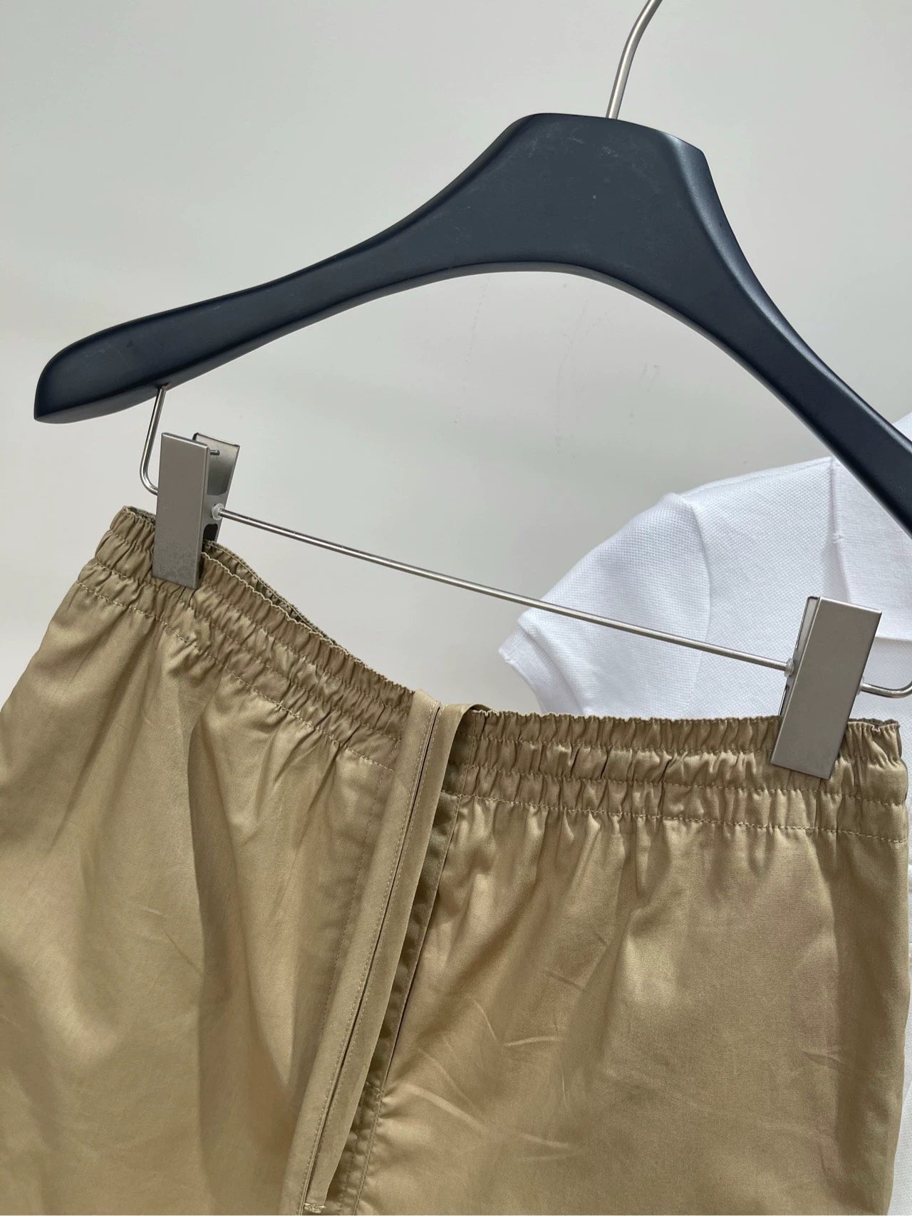 M 25 Khaki casual shorts