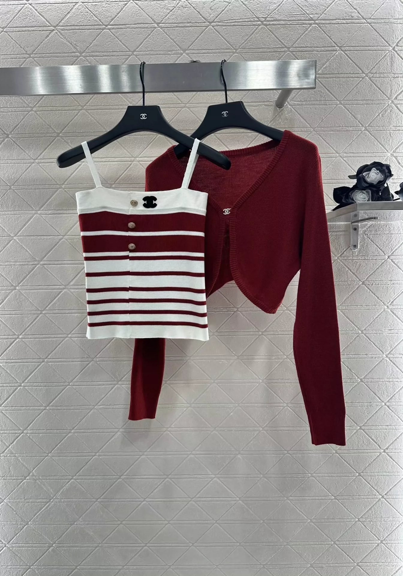 C 25 Fall/Winter New Style: Two-Piece Suspender Knit Cardigan Set