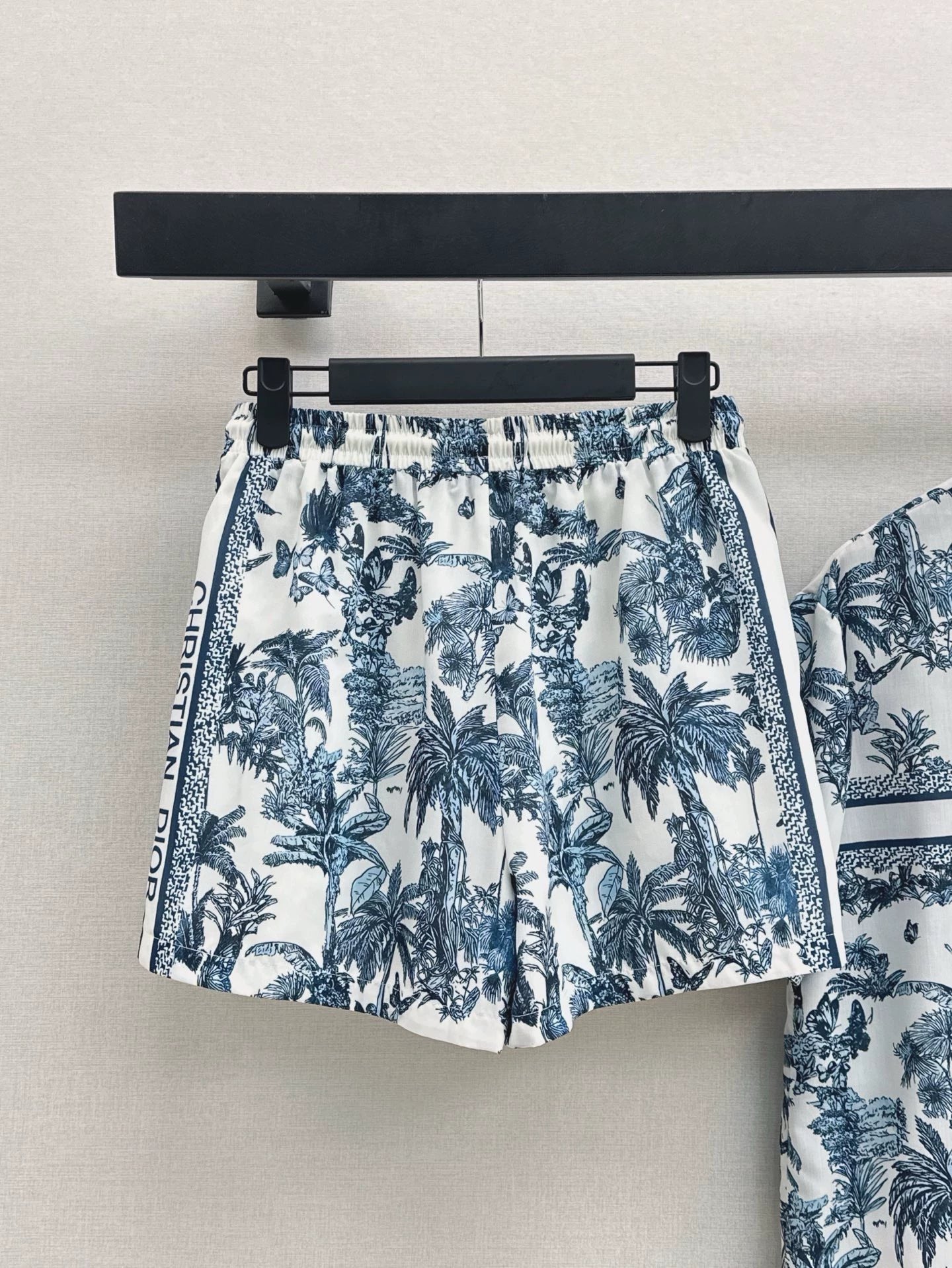 D 25 Spring/Summer Latest Printed Patterns Casual Suit