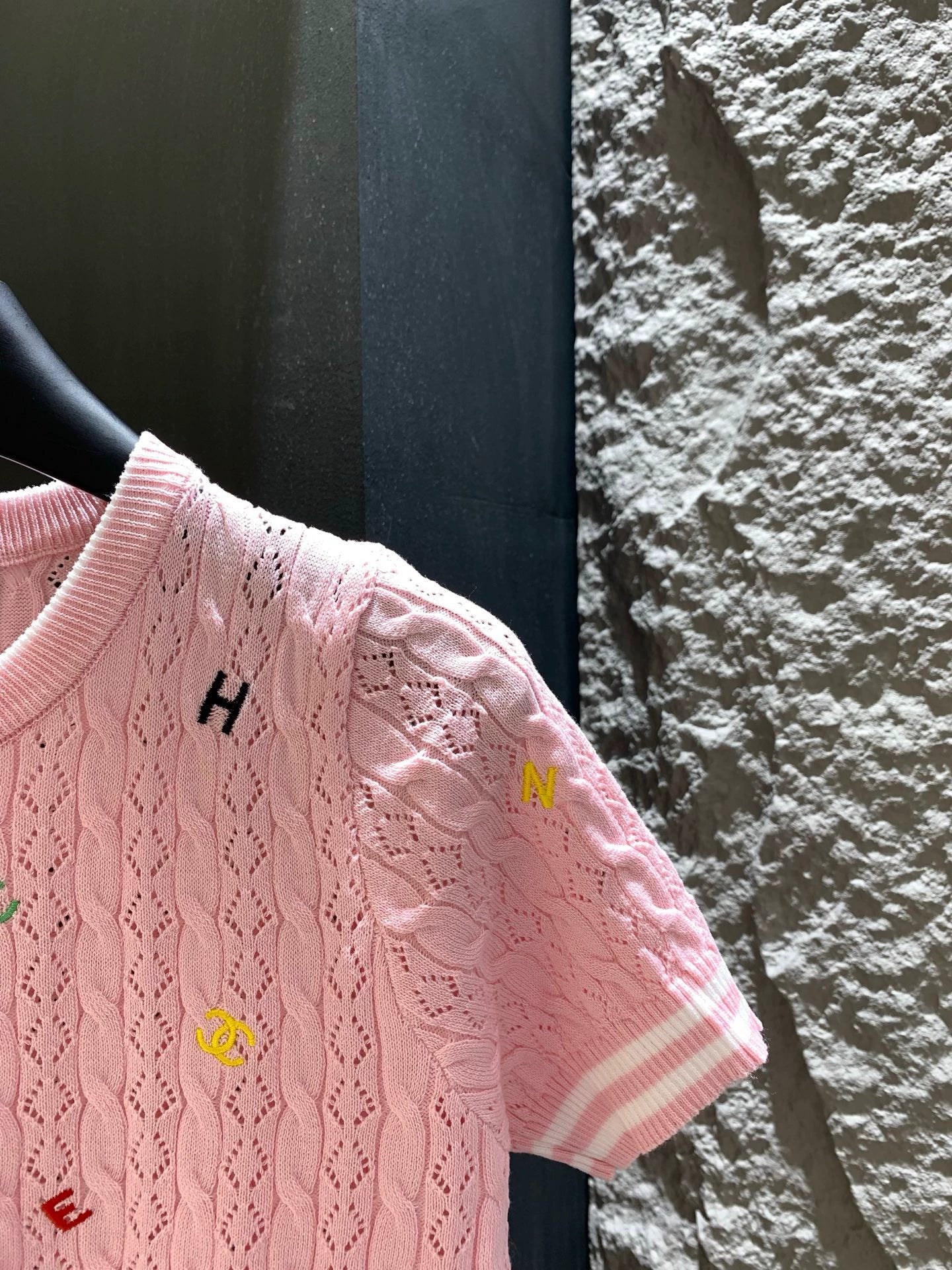 L 25 New three-dimensional embroidery letter knitting short sleeve