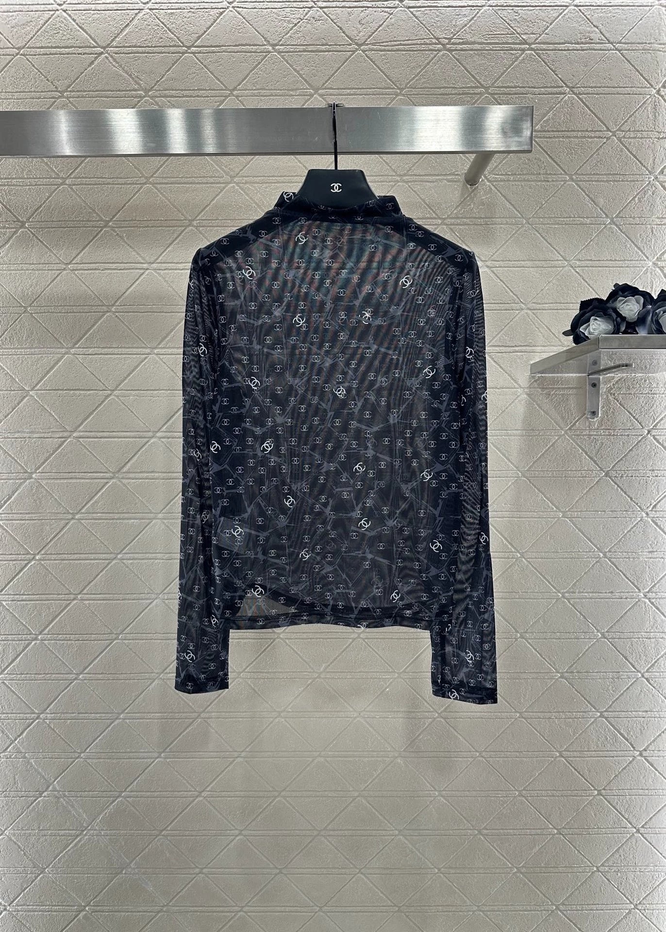 C 25 Slim-fit bottoming shirt