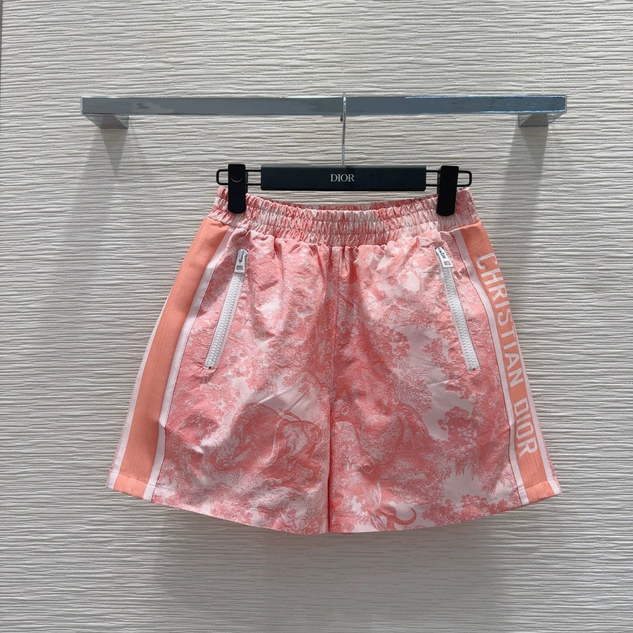 D 25 New Printed Letter Shorts