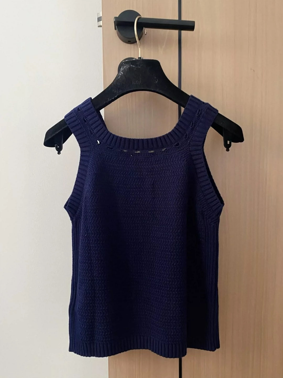 C 25 New Classic Simple Knit Vest