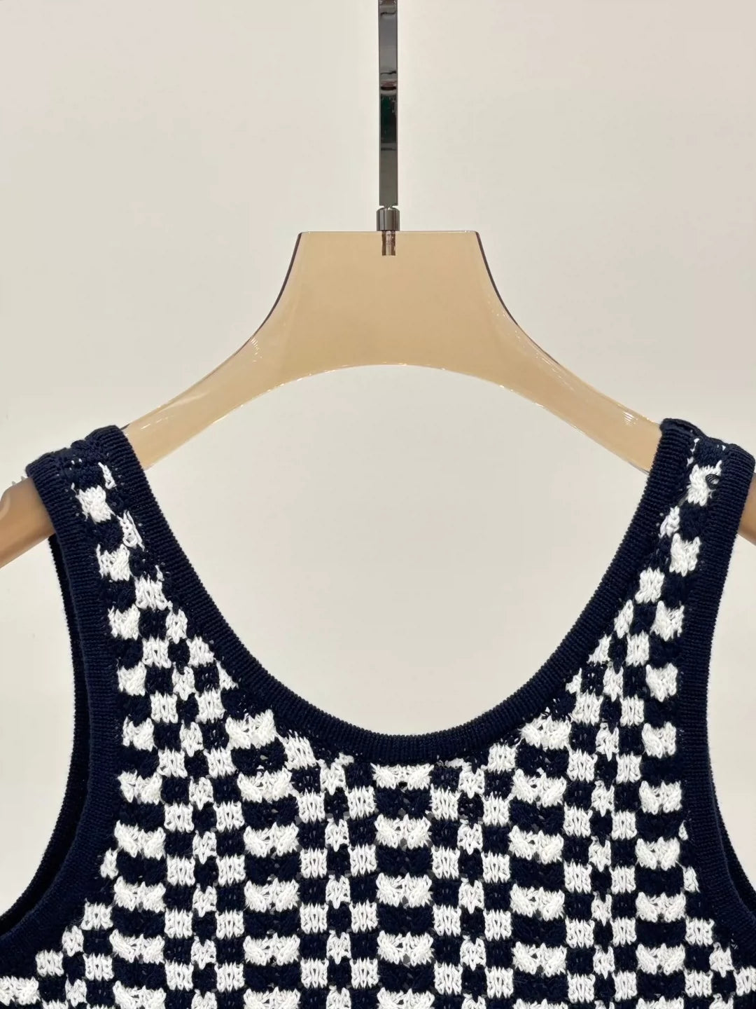 CE 25 Summer new round neck letter logo jacquard plaid contrast color casual knitted vest