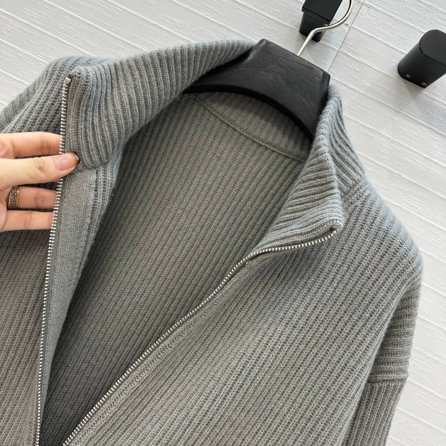 He 25 Mid-length cashmere knitted zip-up jacket(100% cashmere BROWN/GRAY)