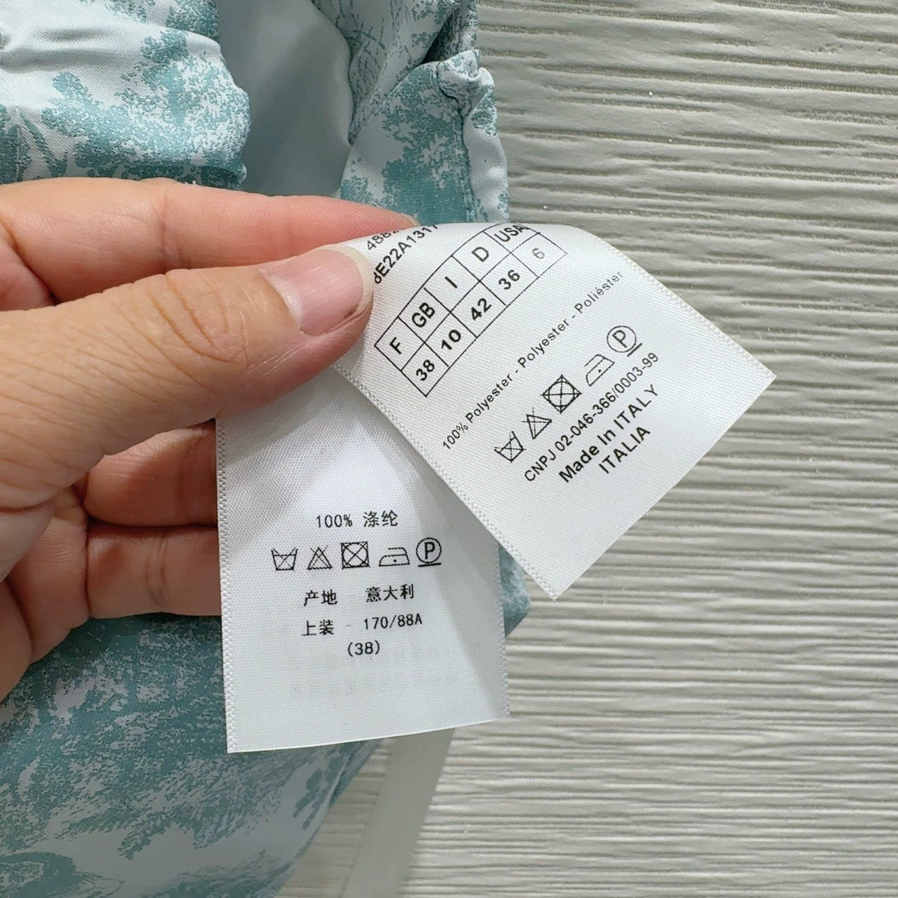 D 25 New Animal Jungle Printed Button Down Dress Pants