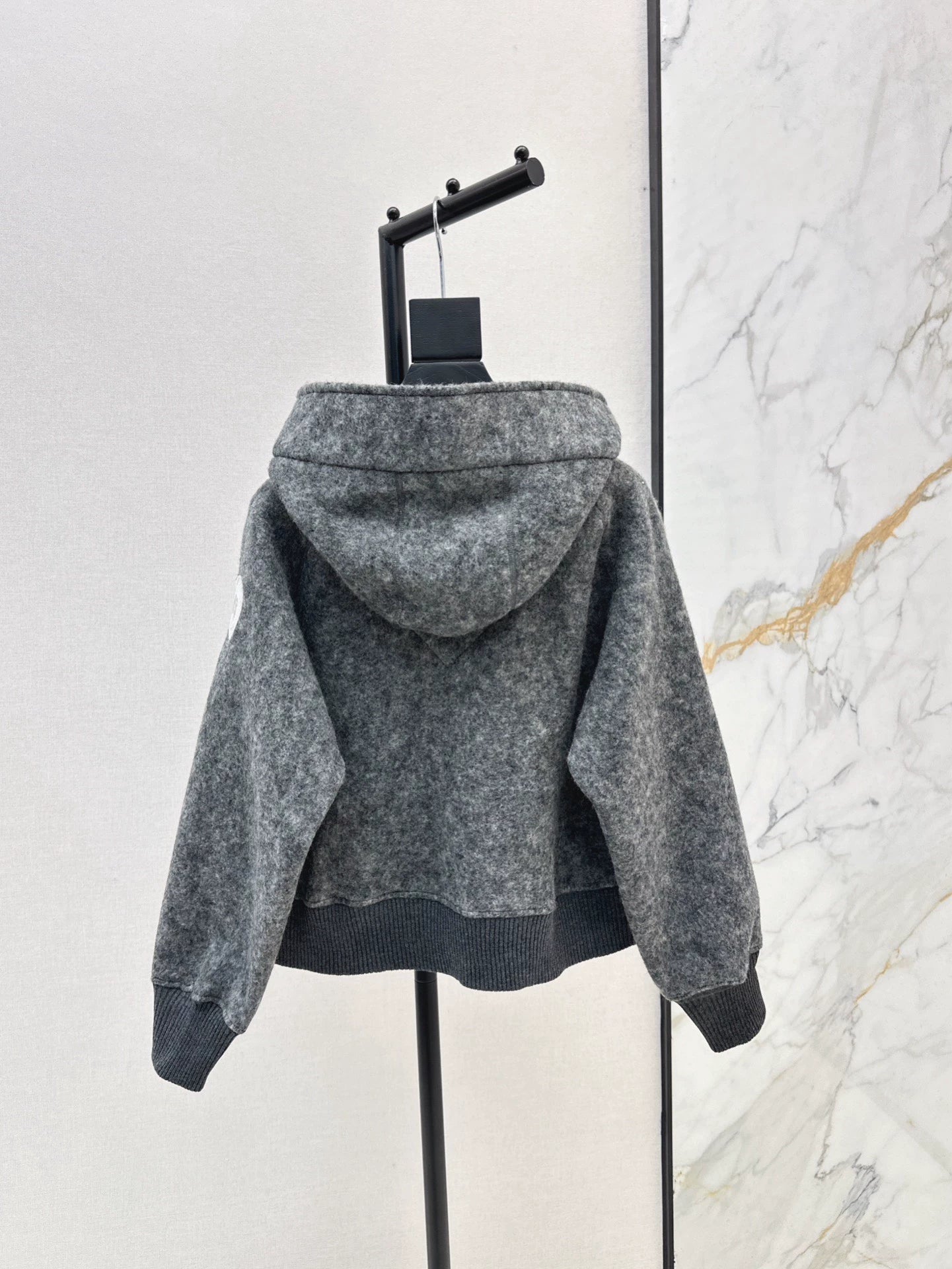 25 Wool sports sweatshirt jacket