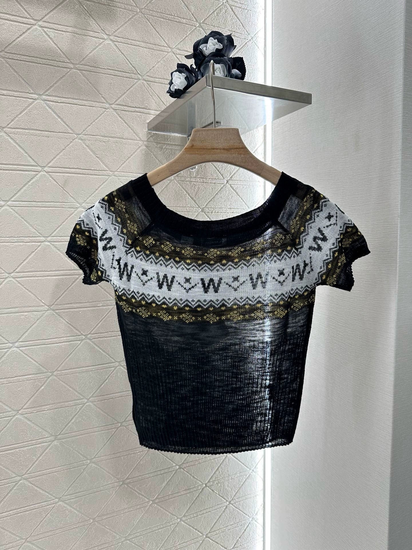 D 25 Fair Isle Floral Knit Short Sleeve Top