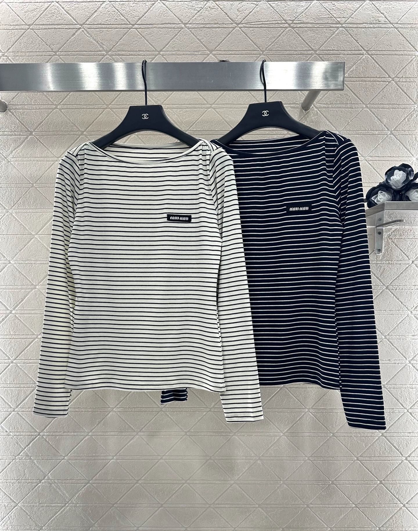 Mi 25 Slim-fit striped bottoming shirt