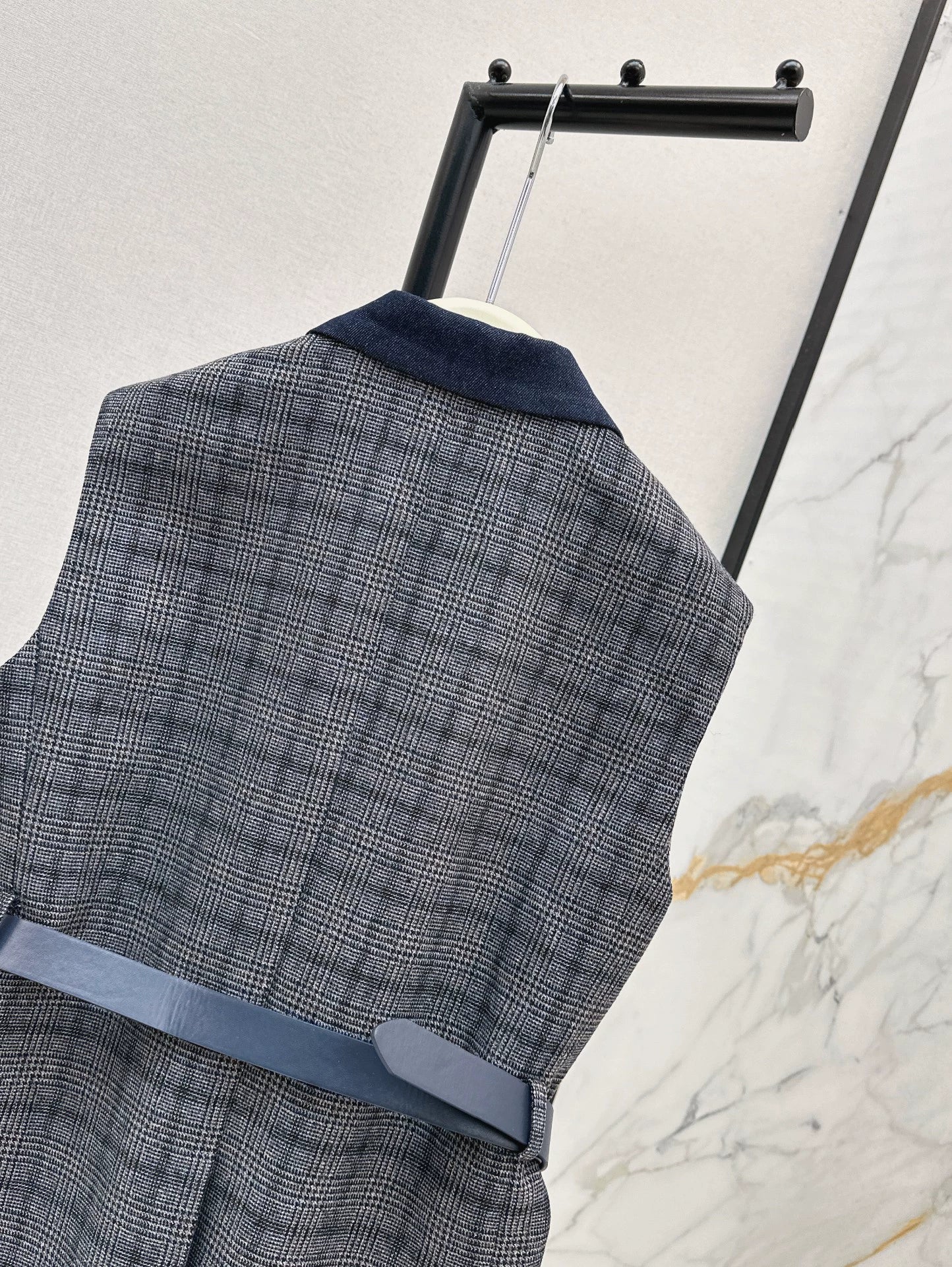 Bru 25 Blue plaid suit vest