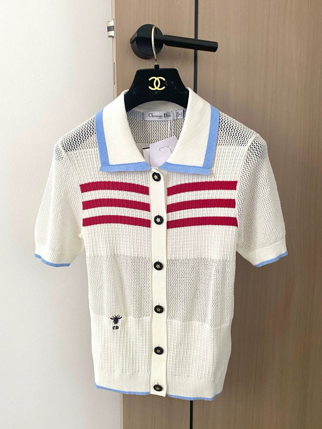D 25 new striped bee embroidery single-breasted button-down lapel short-sleeved knitted cardigan