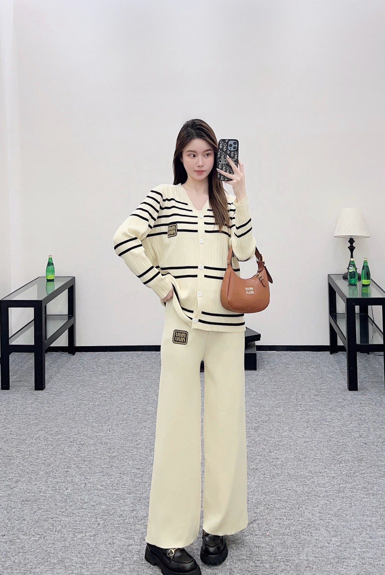 Mi 25 Three-piece suspender knitted cardigan and trousers set