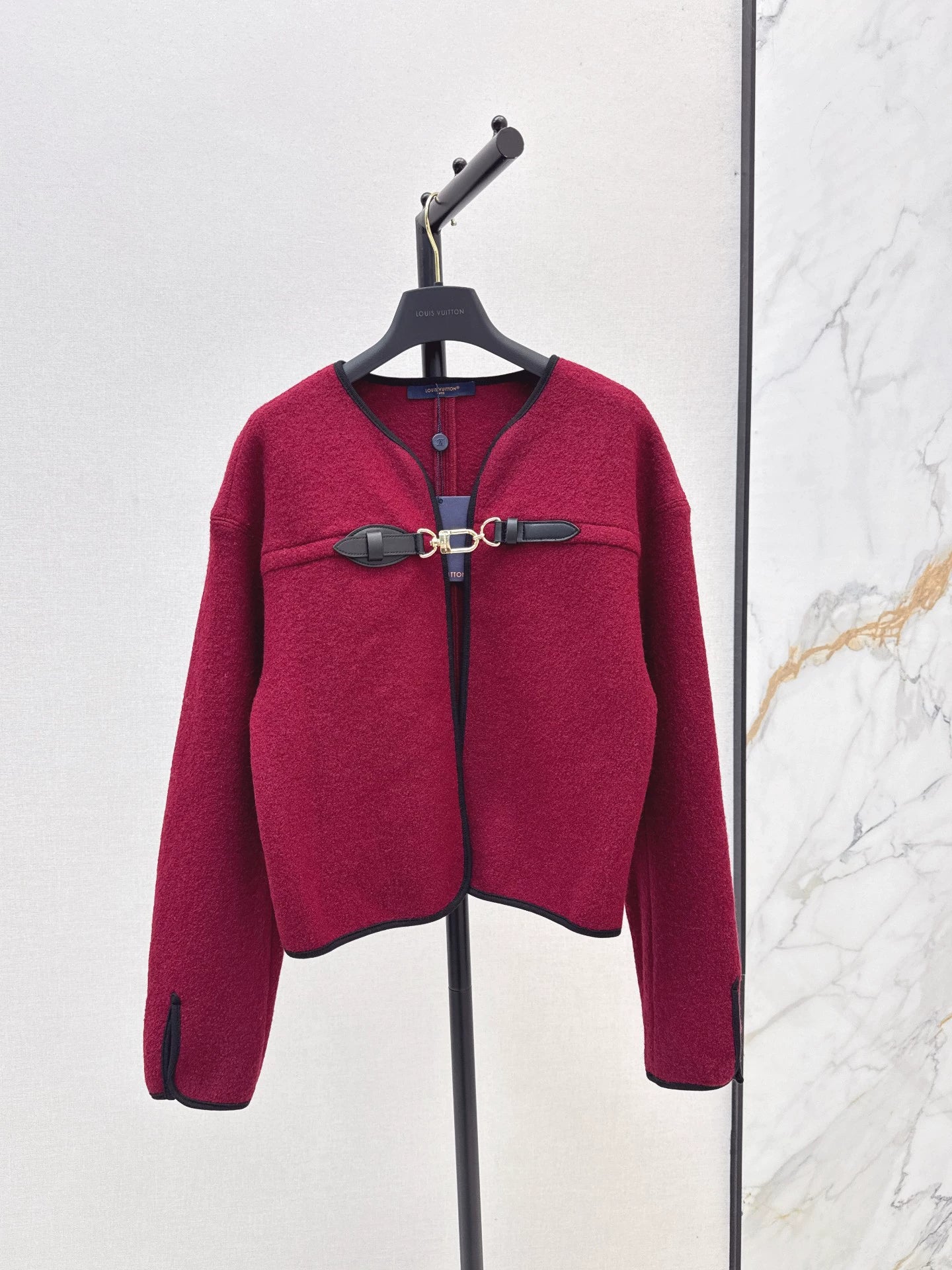 L 25 Leather buttoned cape coat