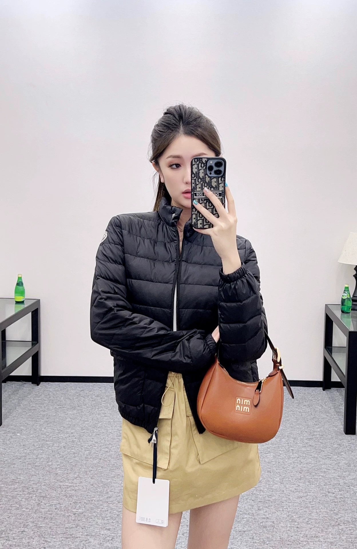 Mon 25 Stand-up collar, thin down jacket.