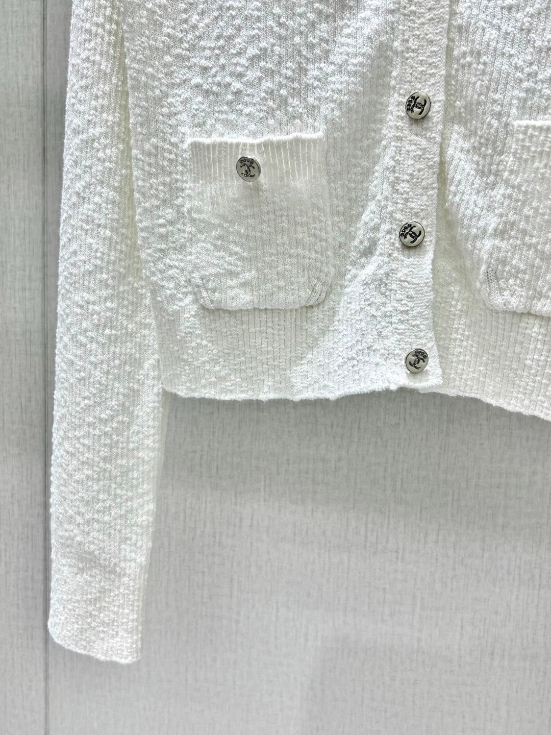 C 25 new grain texture knitted cardigan
