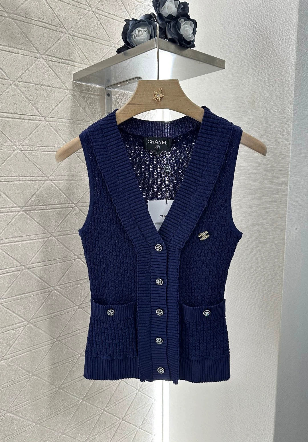 C 25 New Organ Pleat Knit Vests