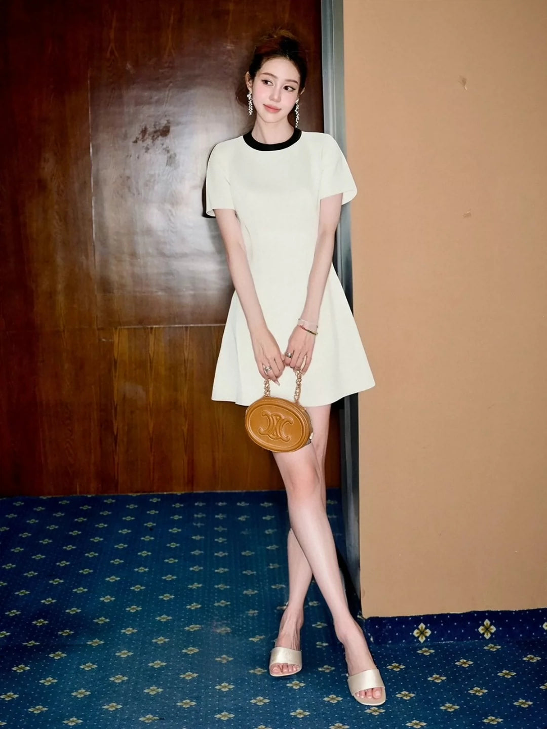 V 25 new contrast color edge bow dress