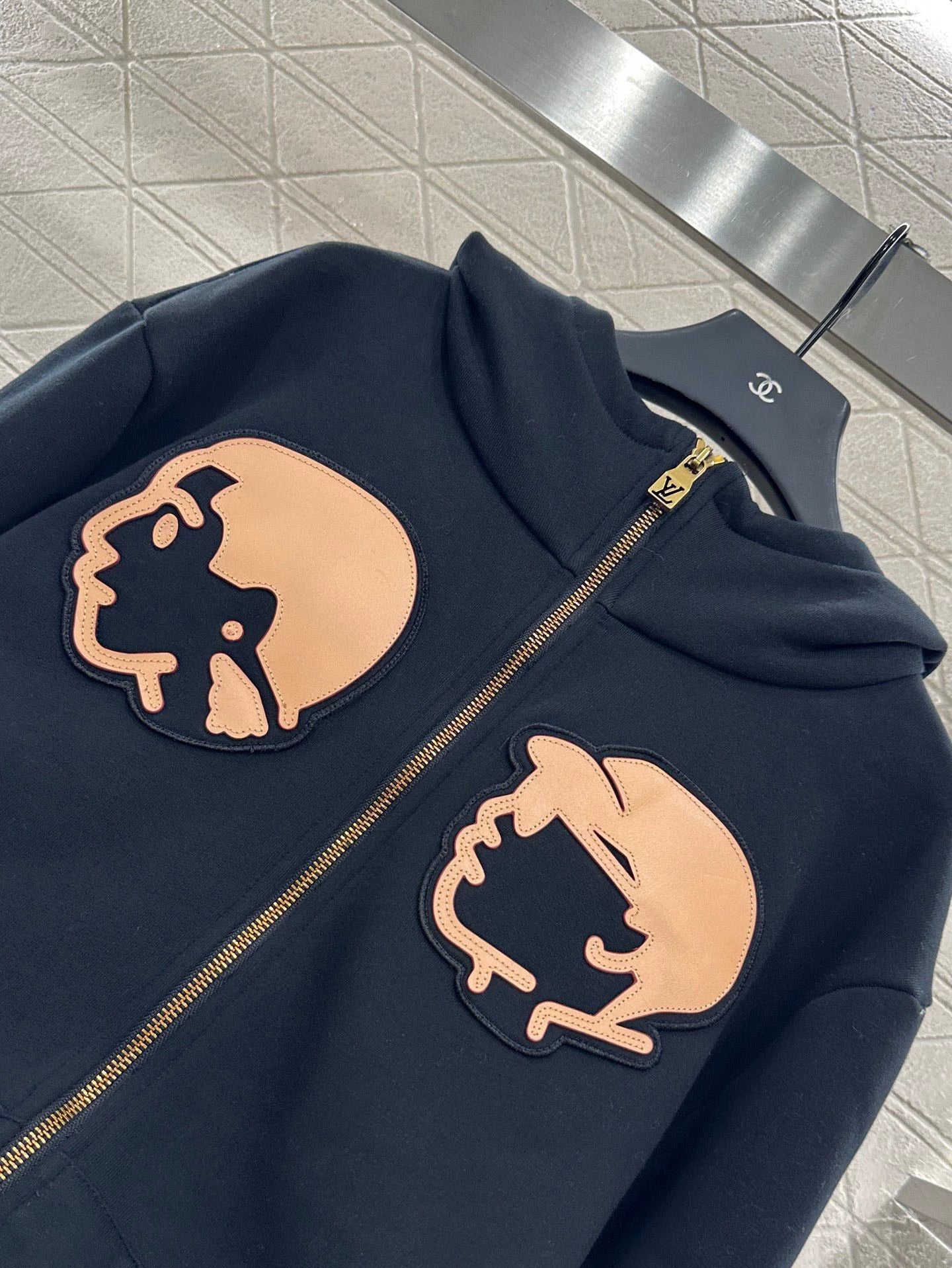 L 25 Hooded Zip-Up Sweatshirt Jacket