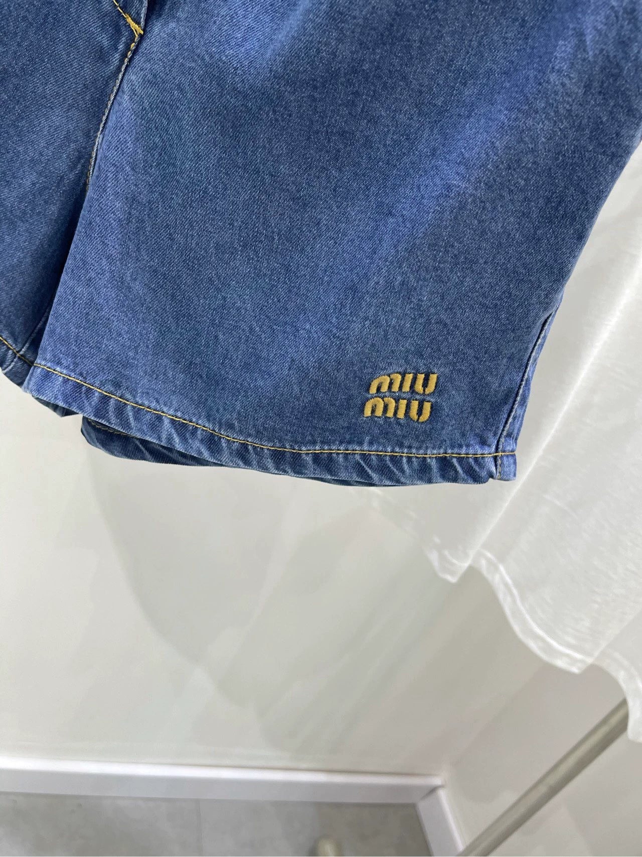 M 24 Dark blue soft denim shorts